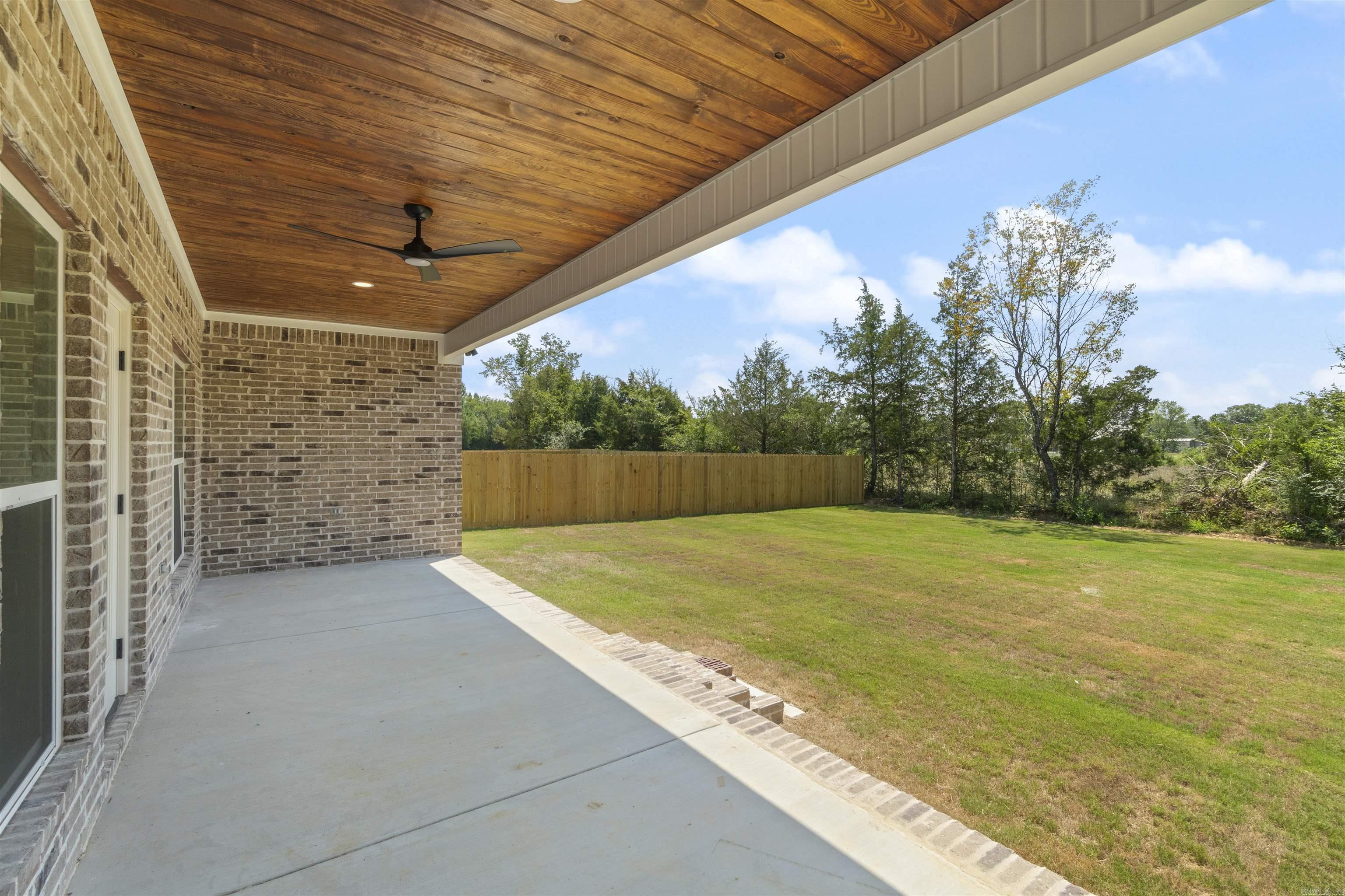 22 Dandelion  Greenbrier, AR