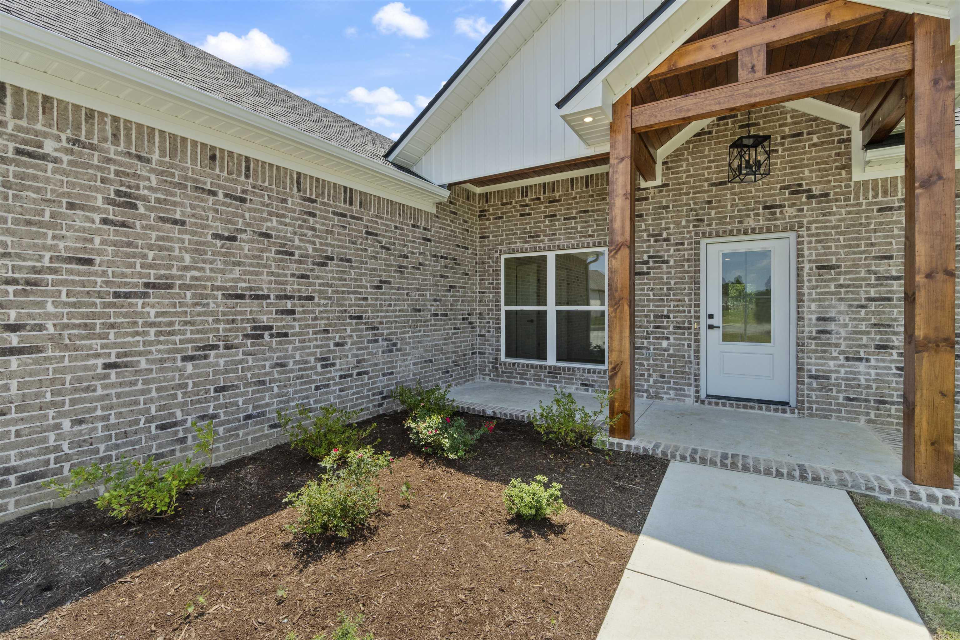 22 Dandelion  Greenbrier, AR