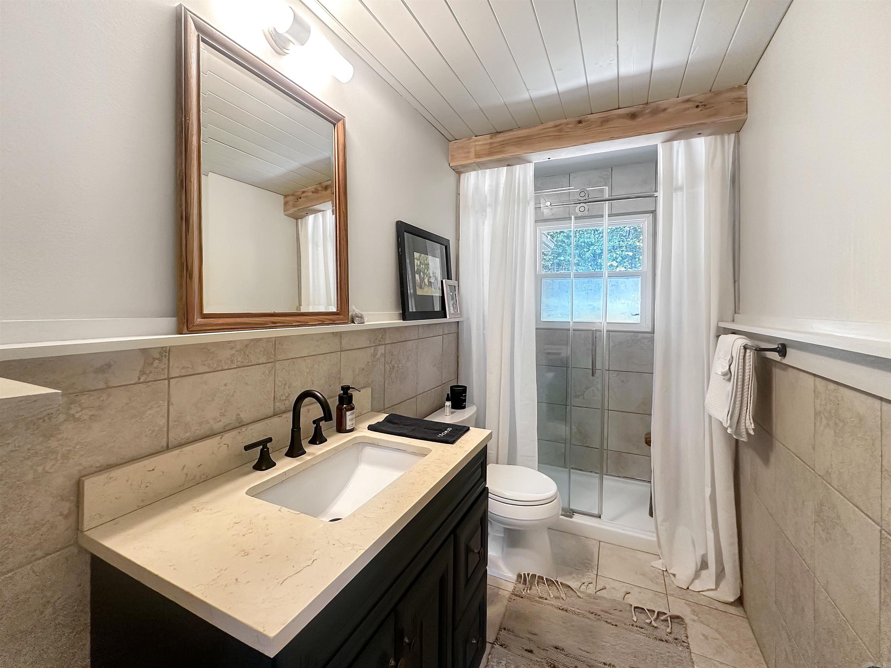 170 Lynn Creek Dr  Fairfield Bay, AR