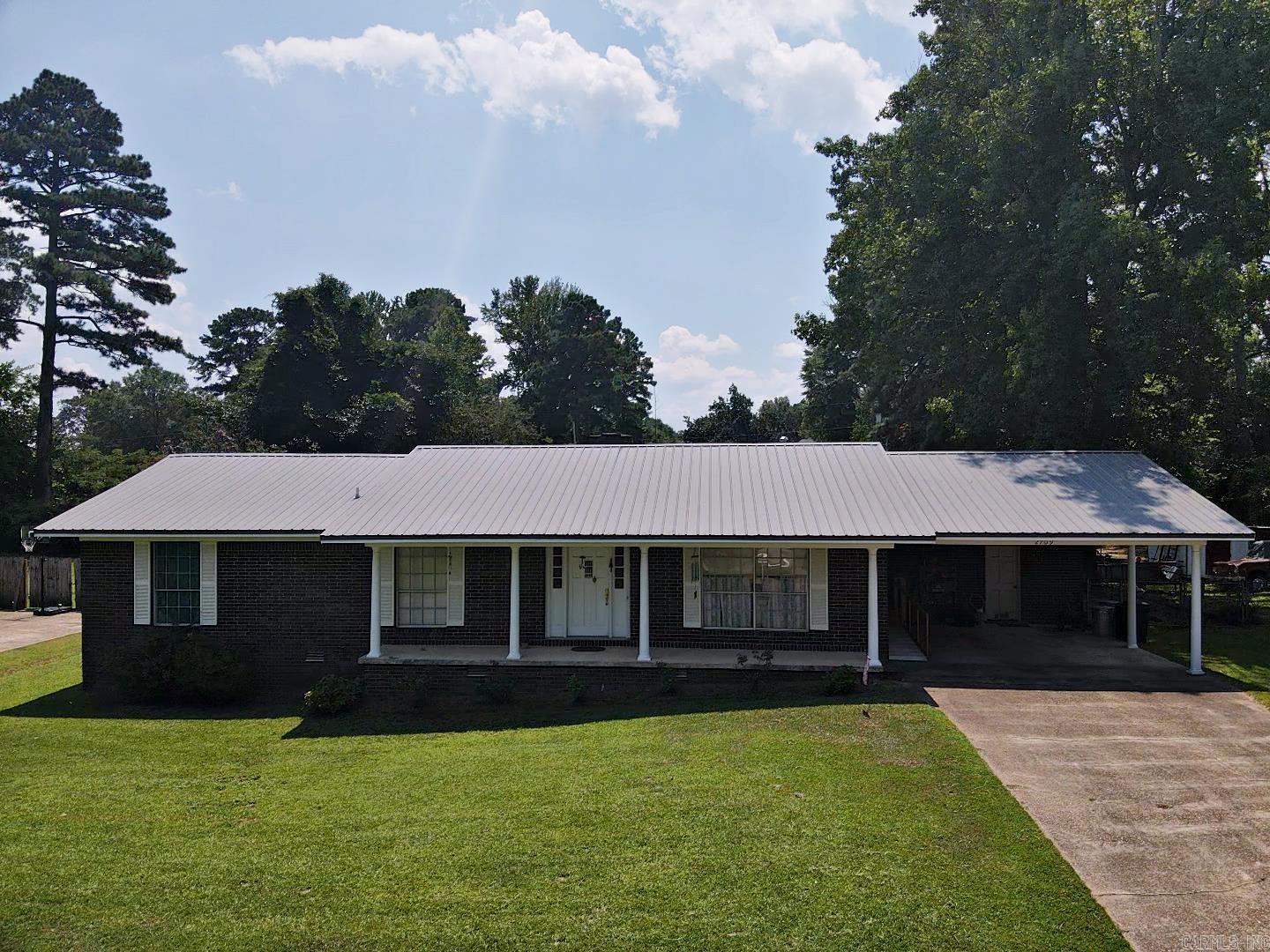 2709 Lynwood  Arkadelphia, AR