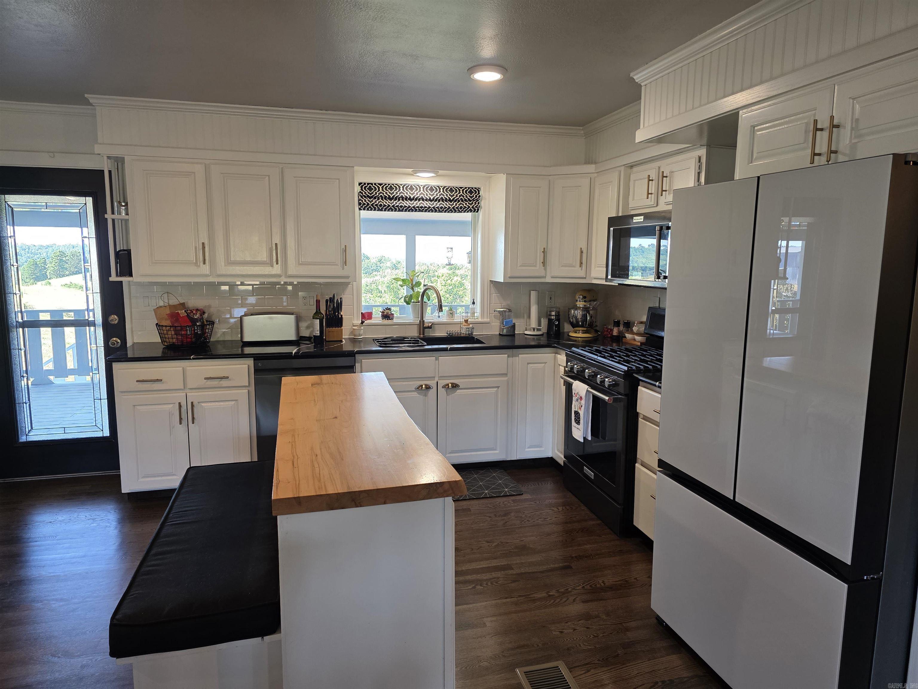 1115 Hillhollow Road  Marshall, AR