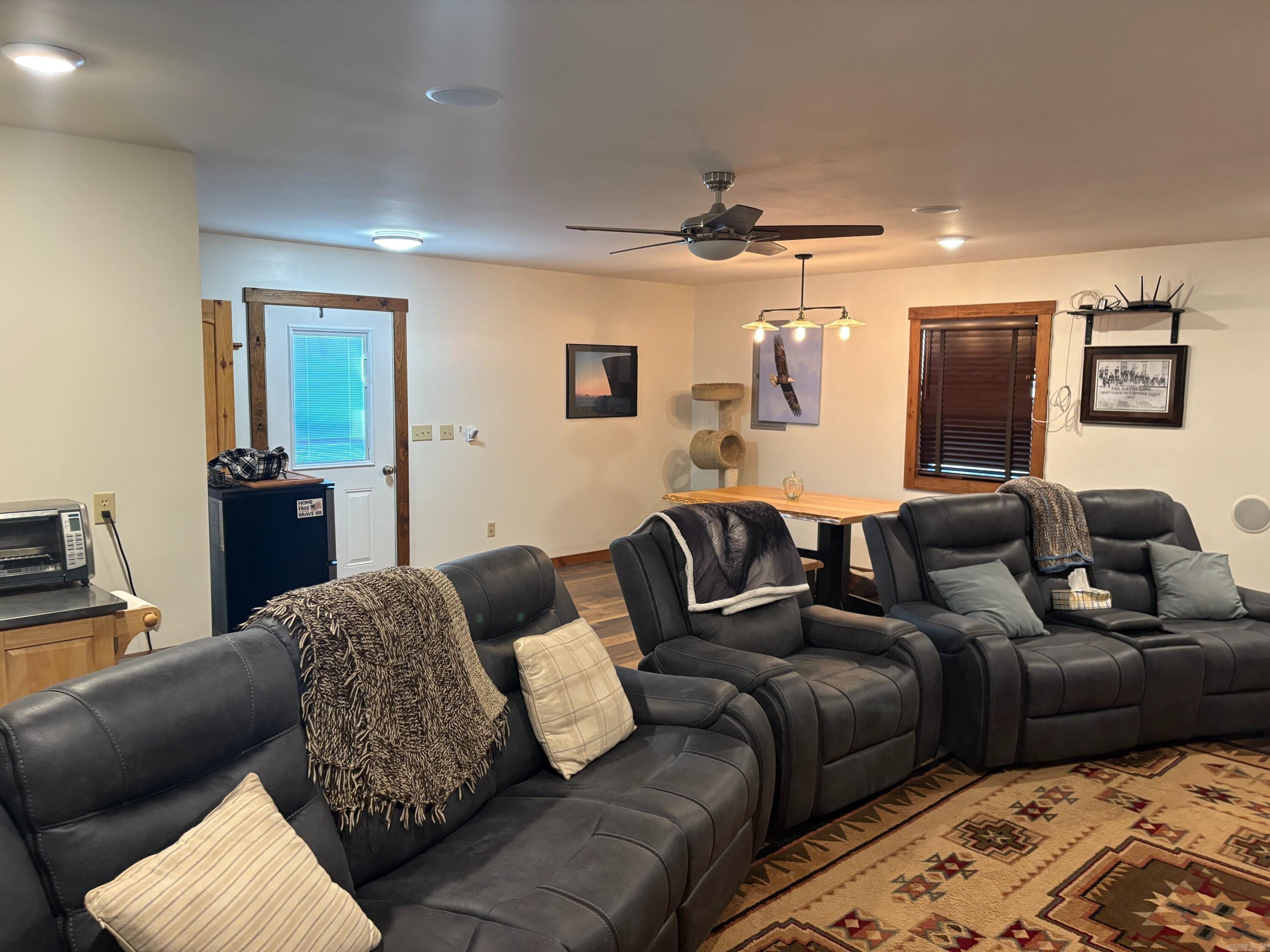 1115 Hillhollow Road  Marshall, AR