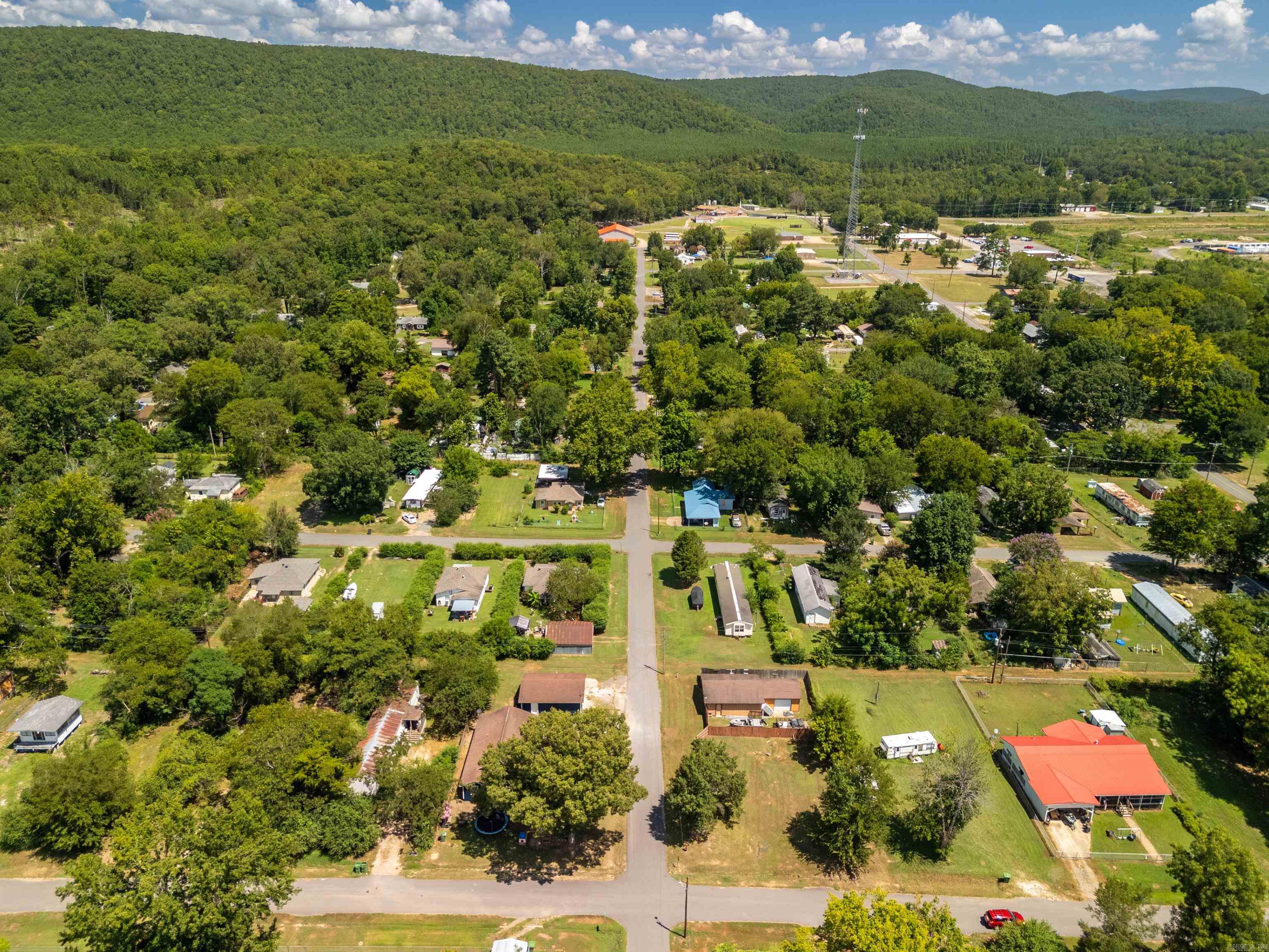 117 9th  Mountain Pine, AR