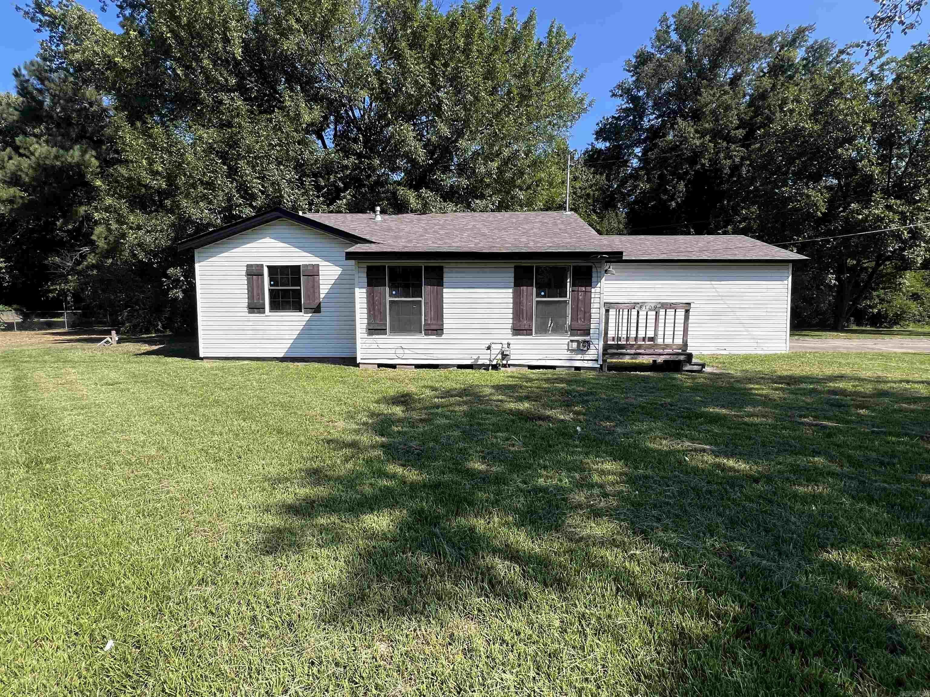 8109 Sulphur Springs  Pine Bluff, AR