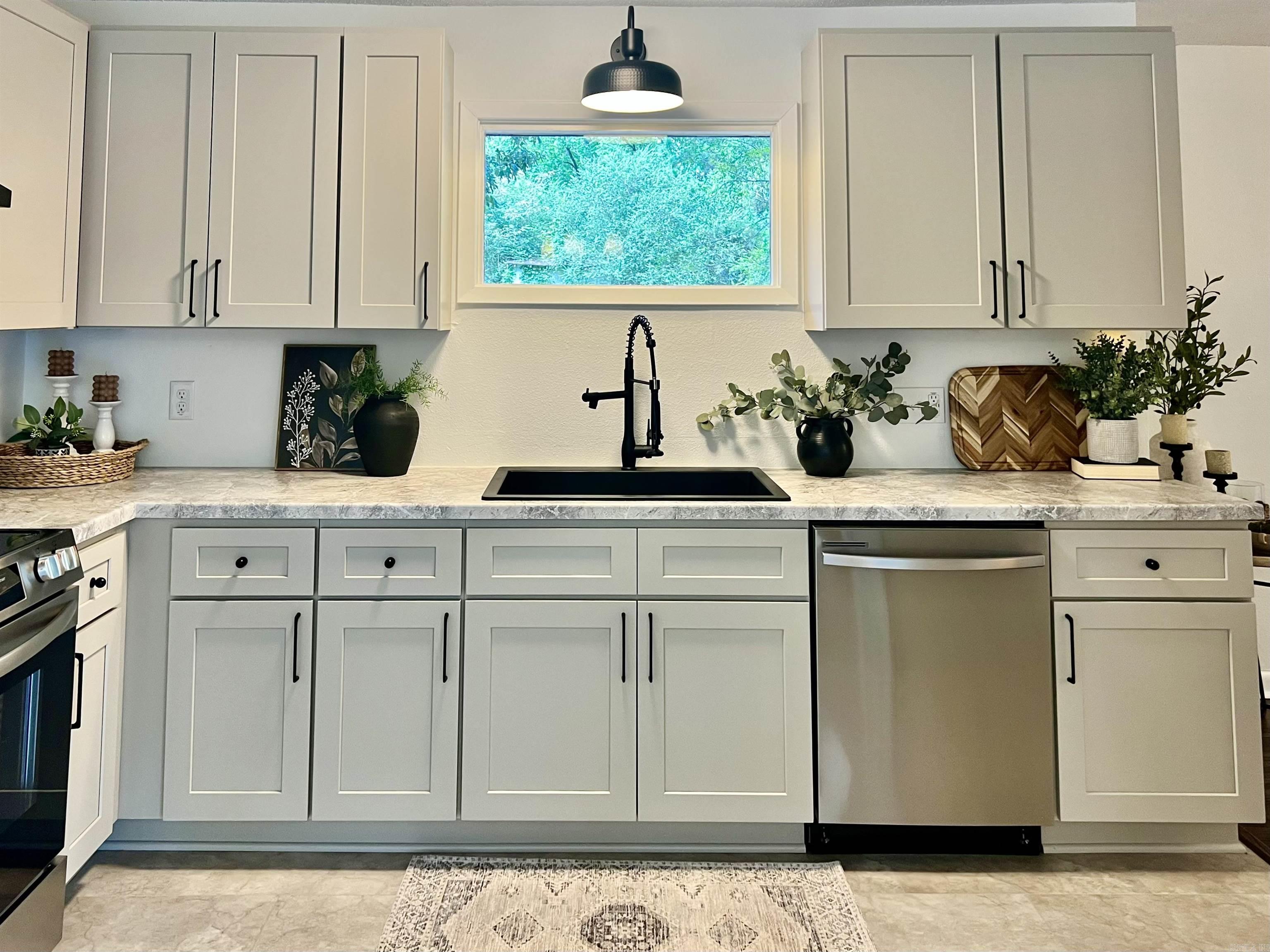 506 W Clinton  Heber Springs, AR