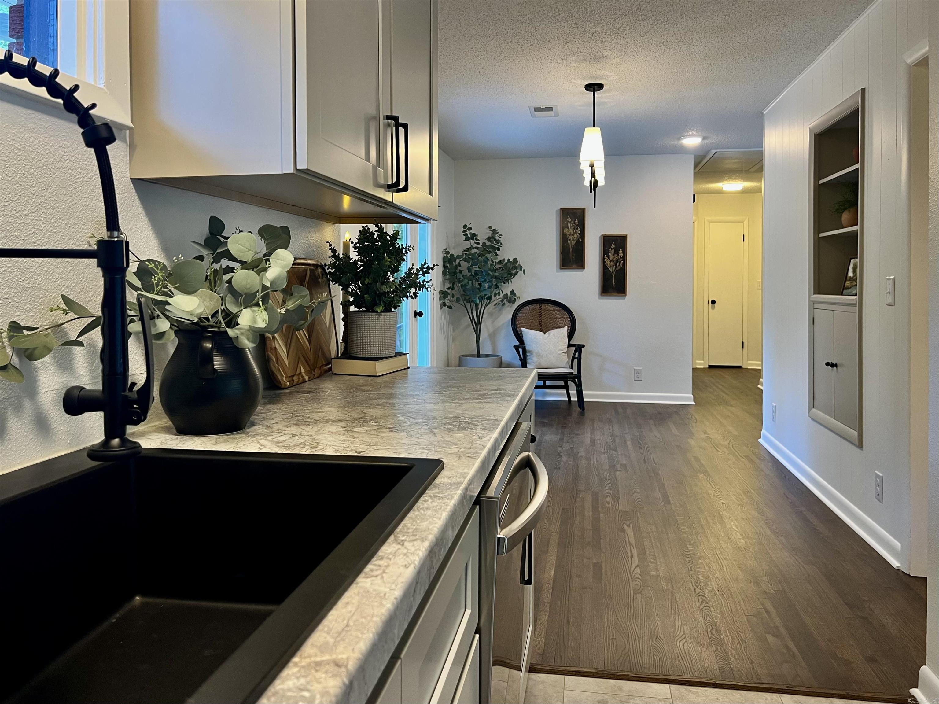 506 W Clinton  Heber Springs, AR