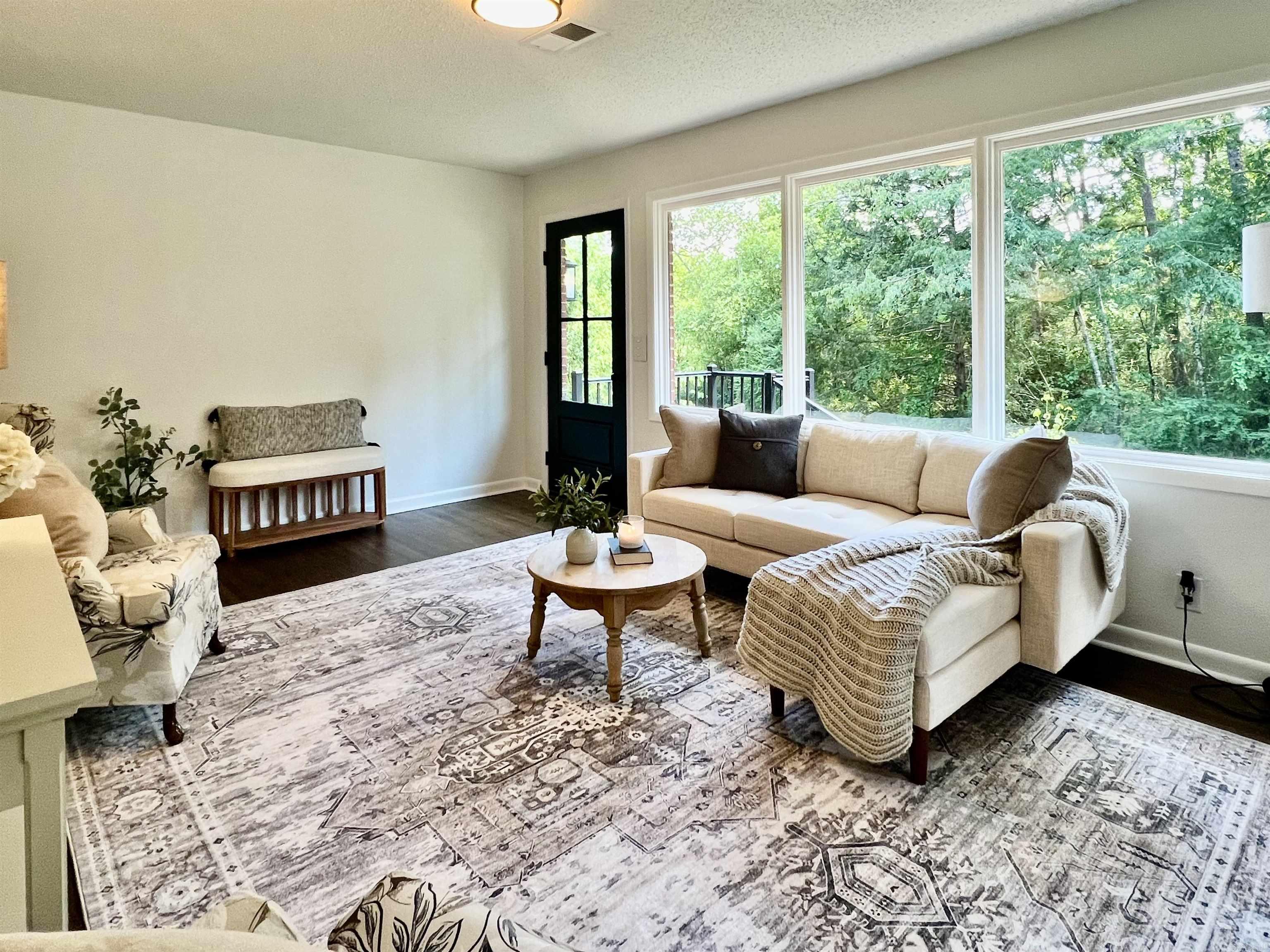506 W Clinton  Heber Springs, AR
