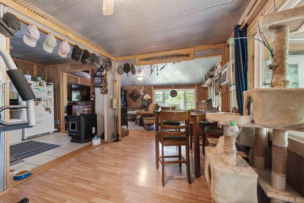 305 Cougar Trl  Clinton, AR