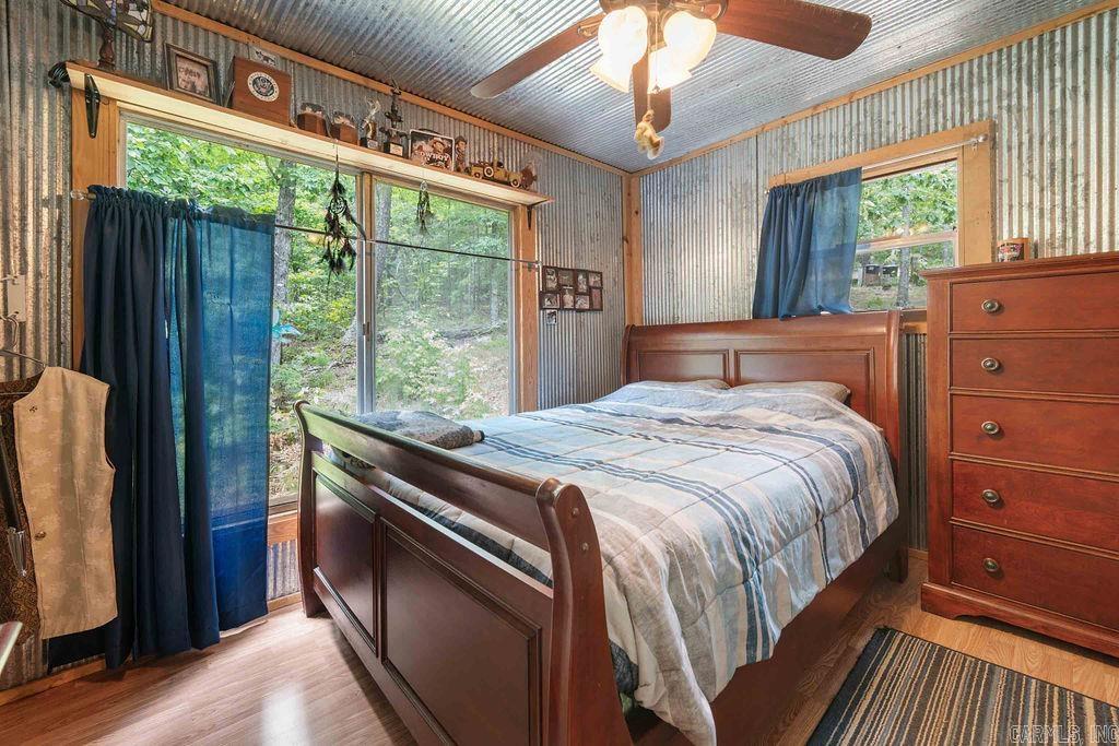 305 Cougar Trl  Clinton, AR