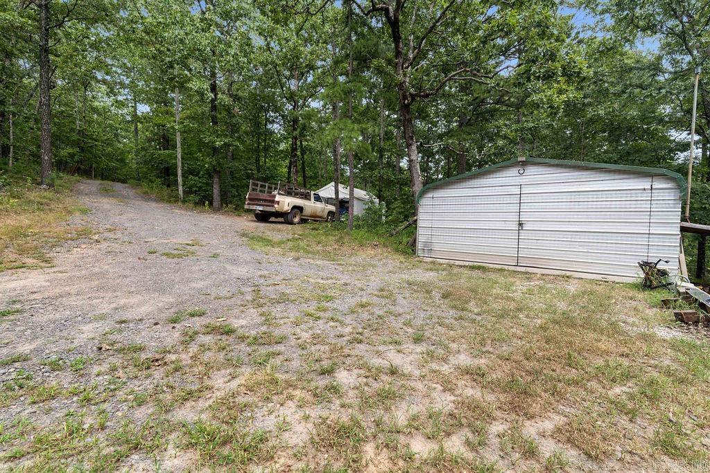 305 Cougar Trl  Clinton, AR