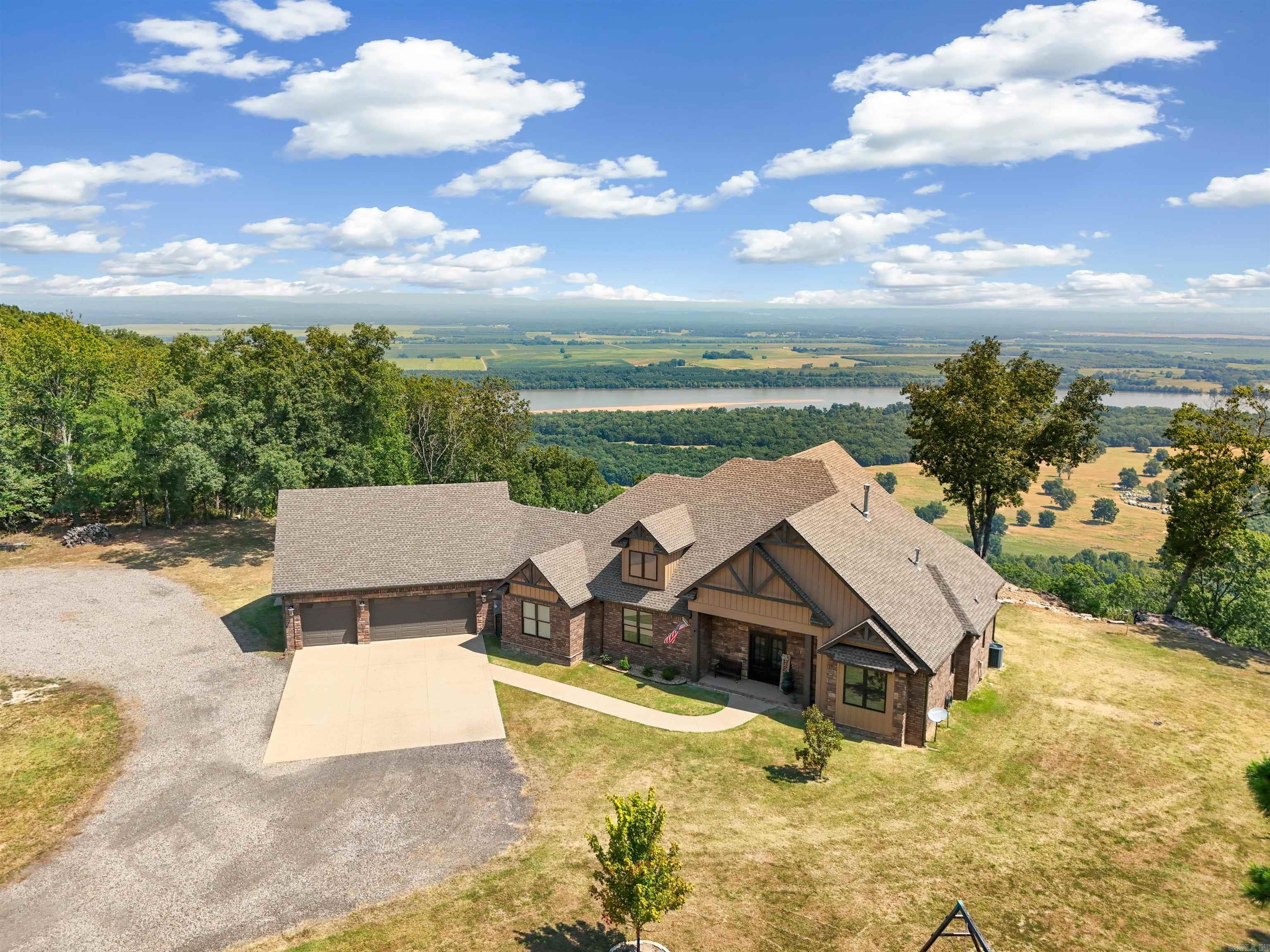 22 Wildwood Vista  Petit Jean Mountain, AR