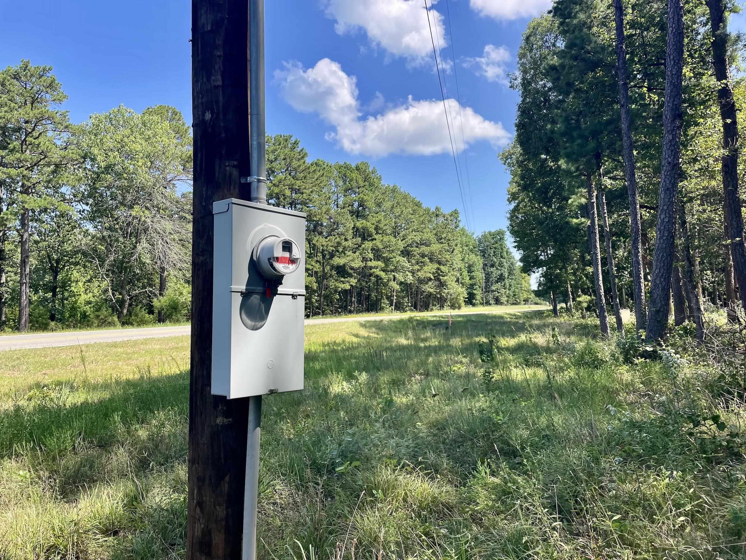 16519 Highway 16 W  Clinton, AR