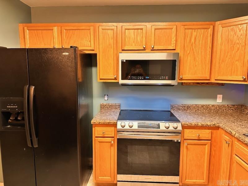 345 Meadow Creek Dr  Benton, AR