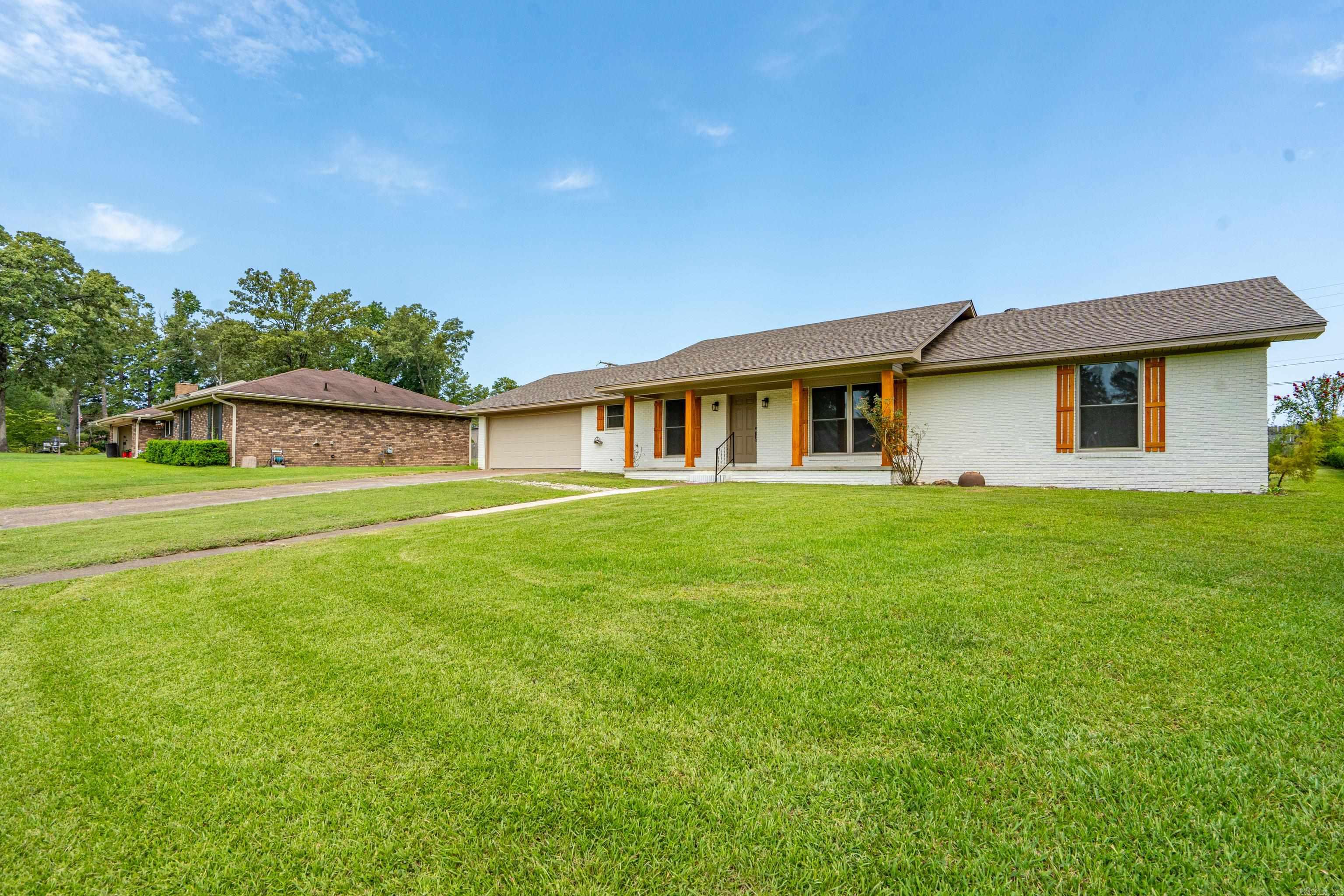 2708 Mockingbird  Arkadelphia, AR