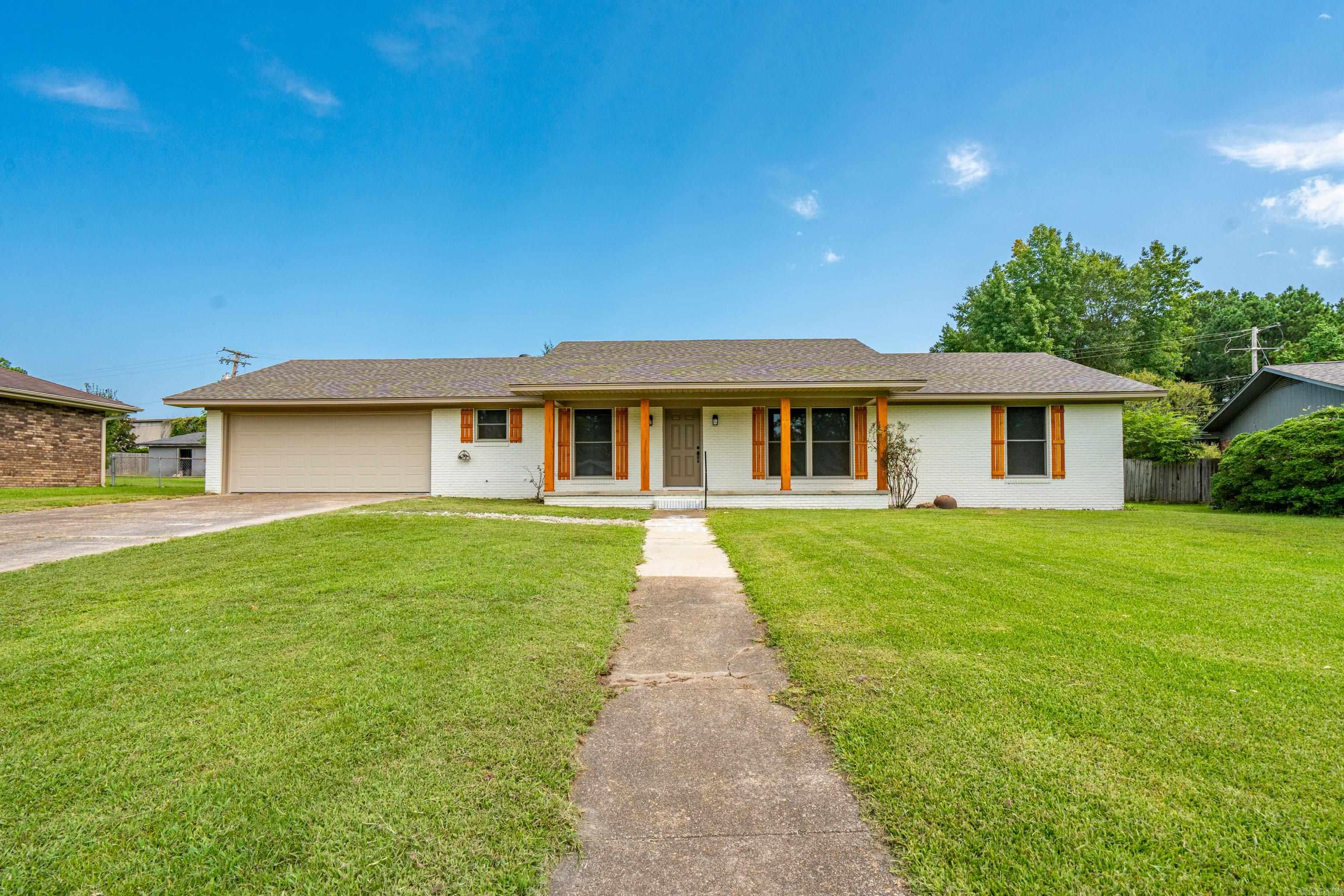 2708 Mockingbird  Arkadelphia, AR