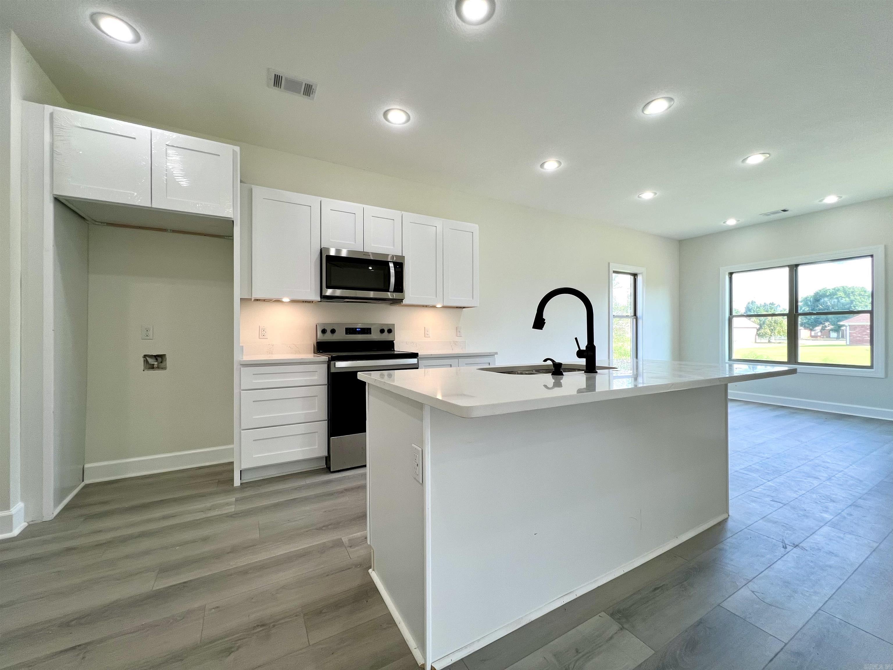1241 Stella  Trumann, AR