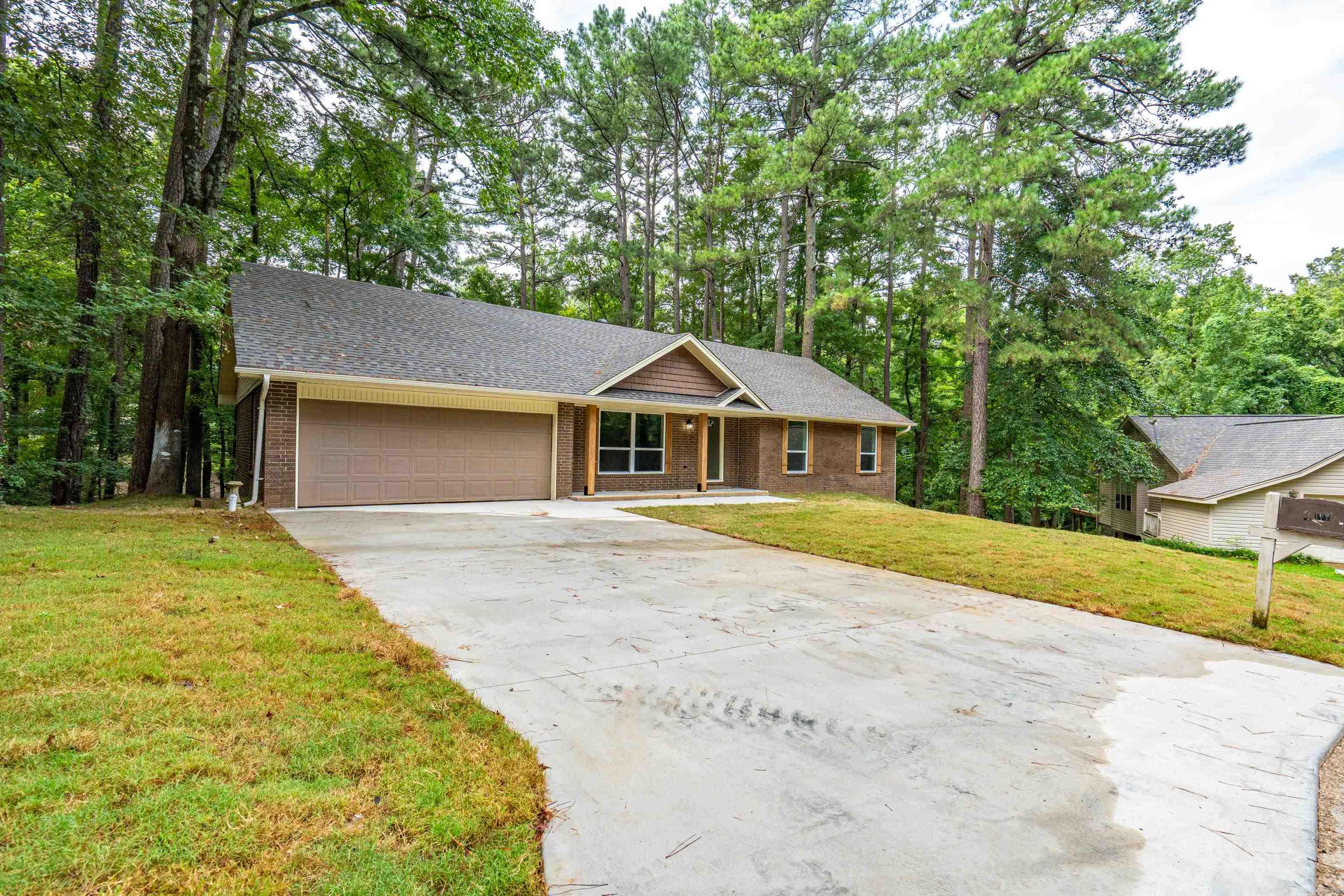 4 Ivy  Arkadelphia, AR