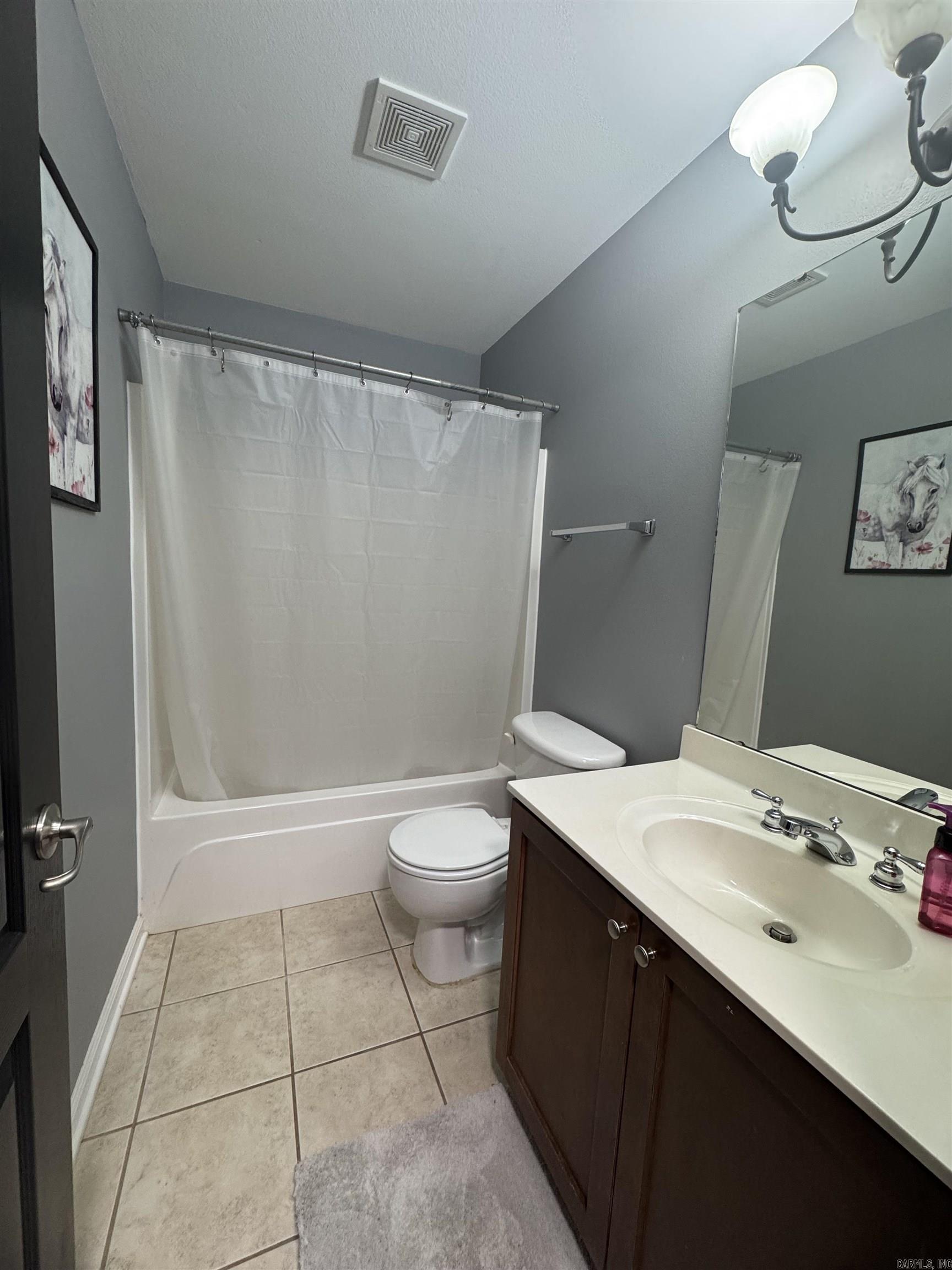 228 Sharon Oaks Ct  Benton, AR