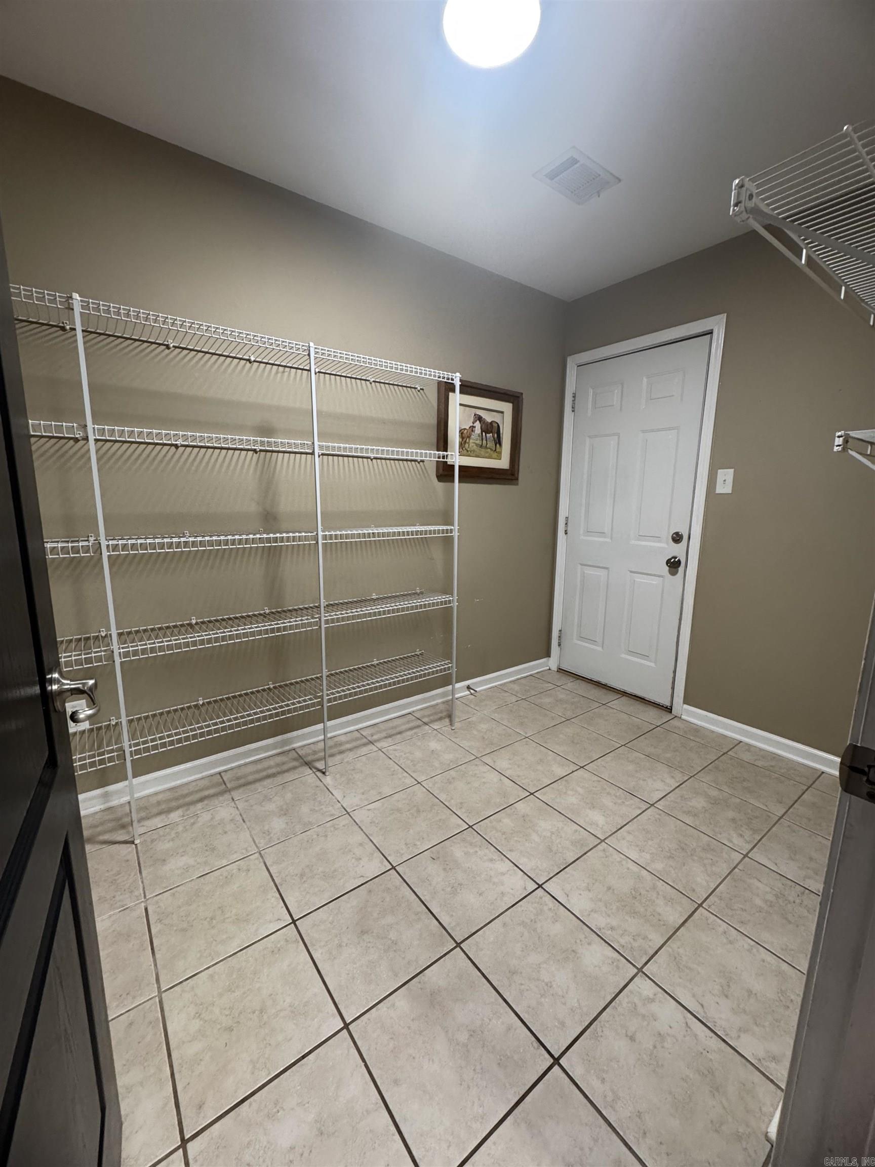 228 Sharon Oaks Ct  Benton, AR