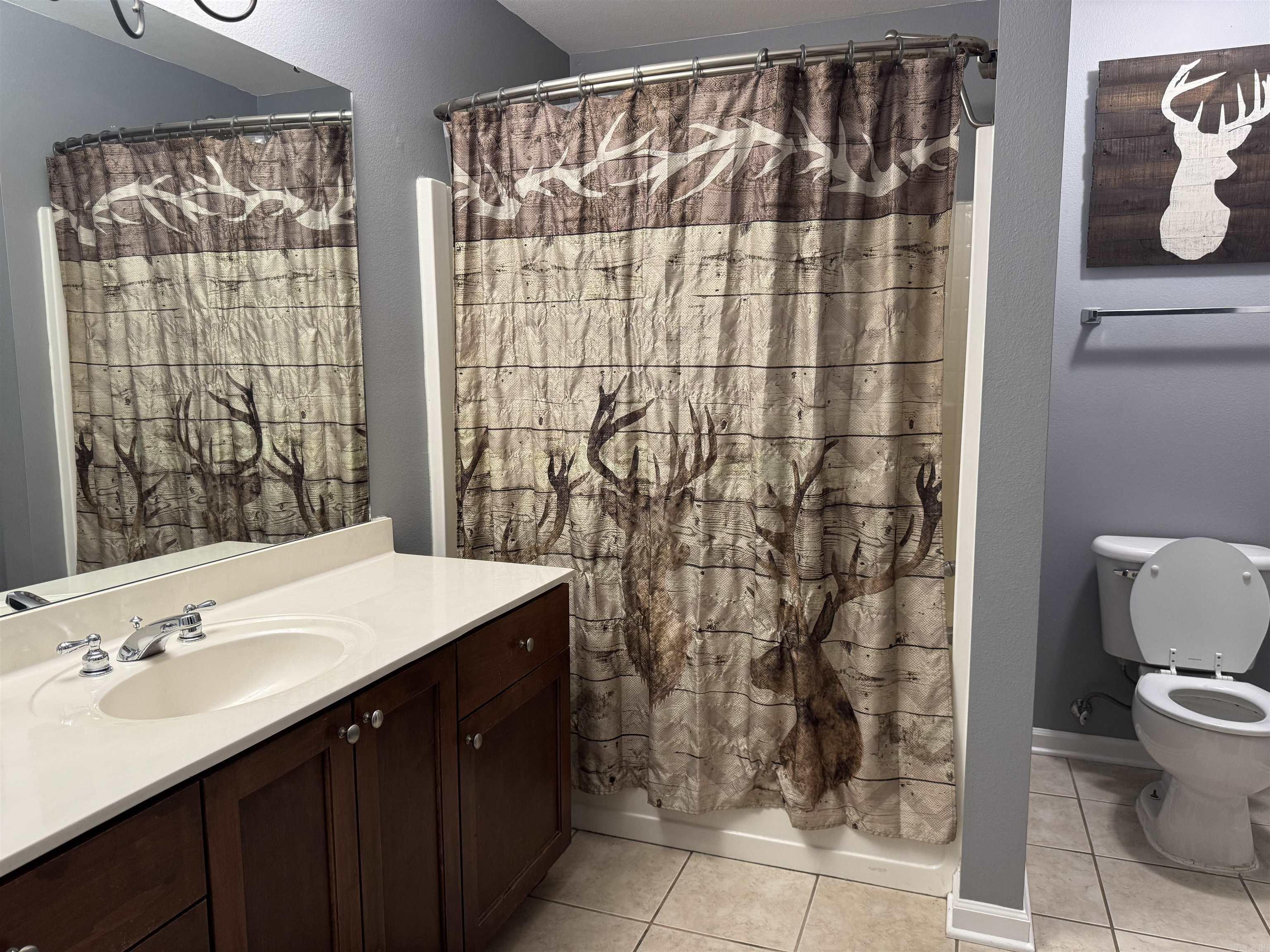228 Sharon Oaks Ct  Benton, AR
