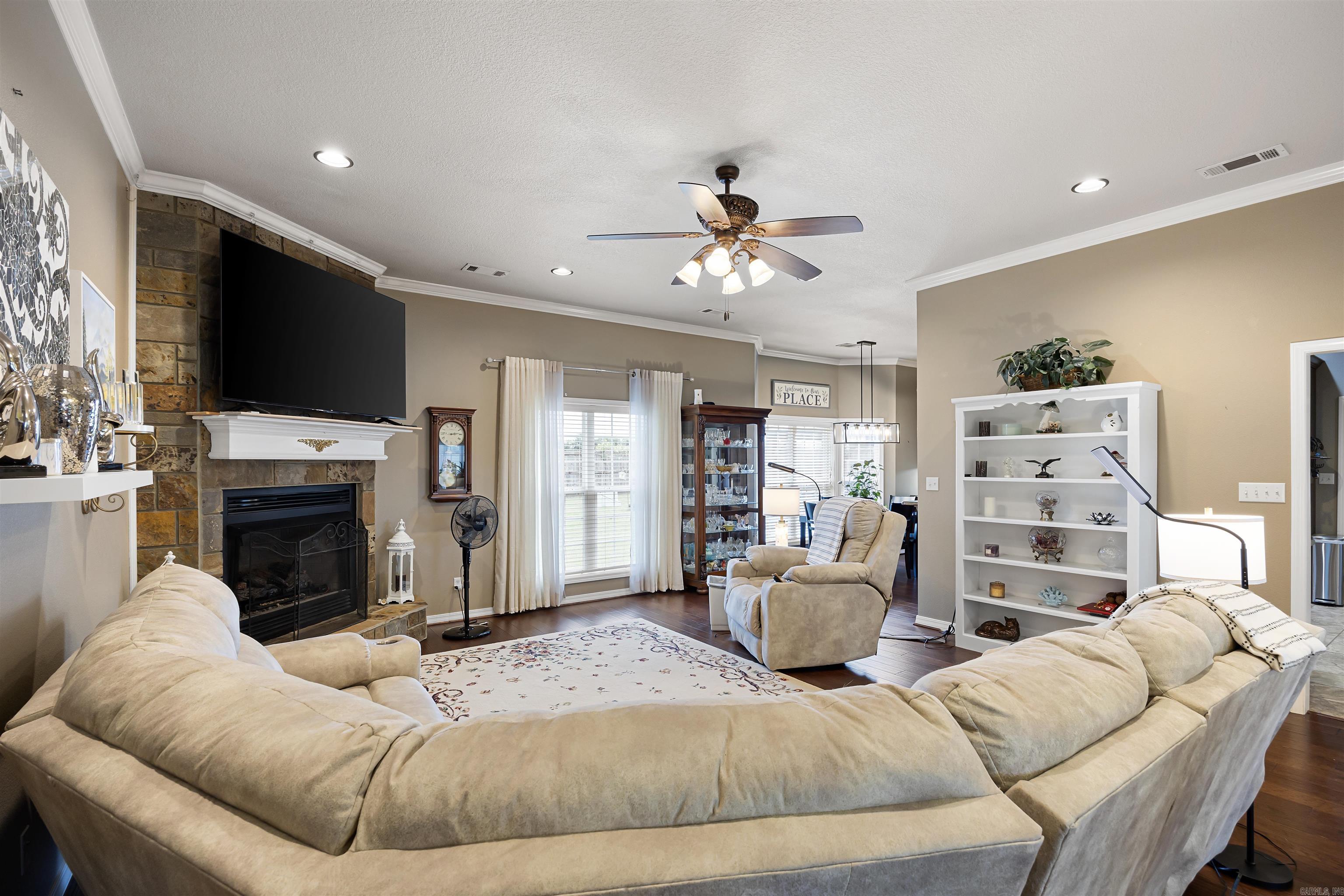 102 Buffalo St  Clarksville, AR