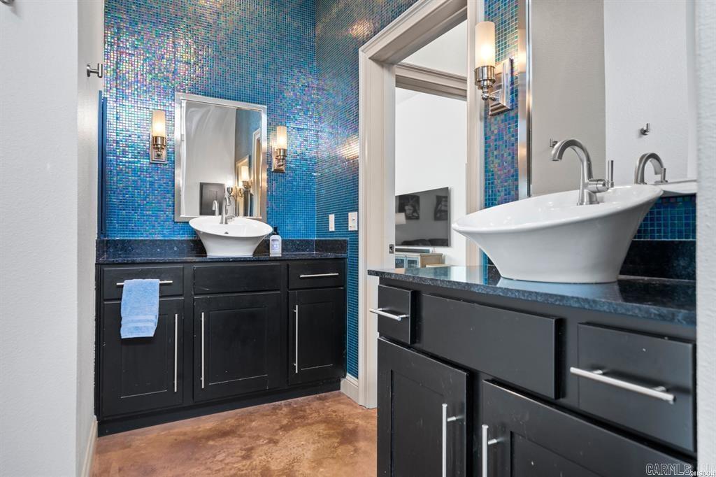 265 Peninsula  Hot Springs, AR