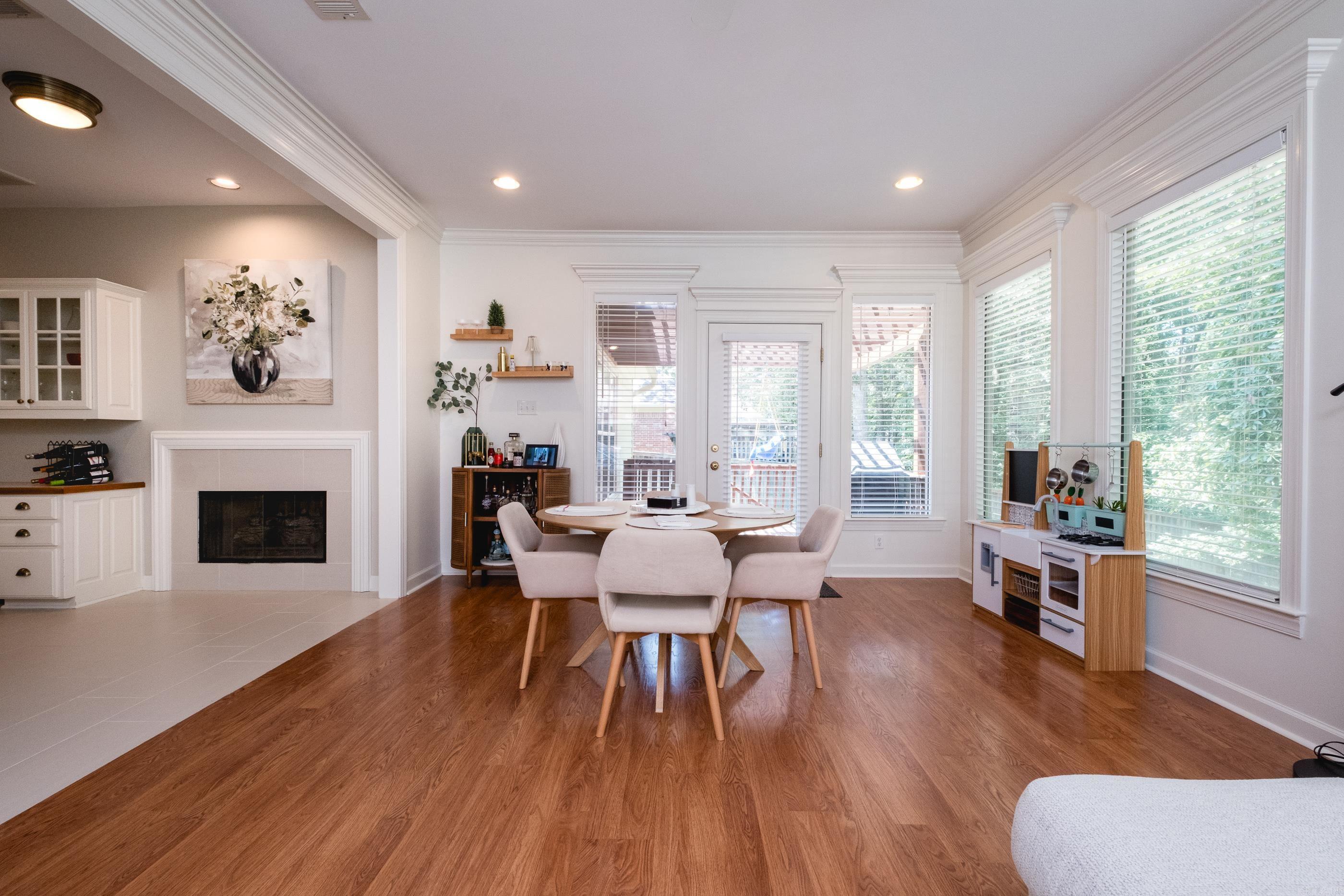 7 Aberdeen  Little Rock, AR