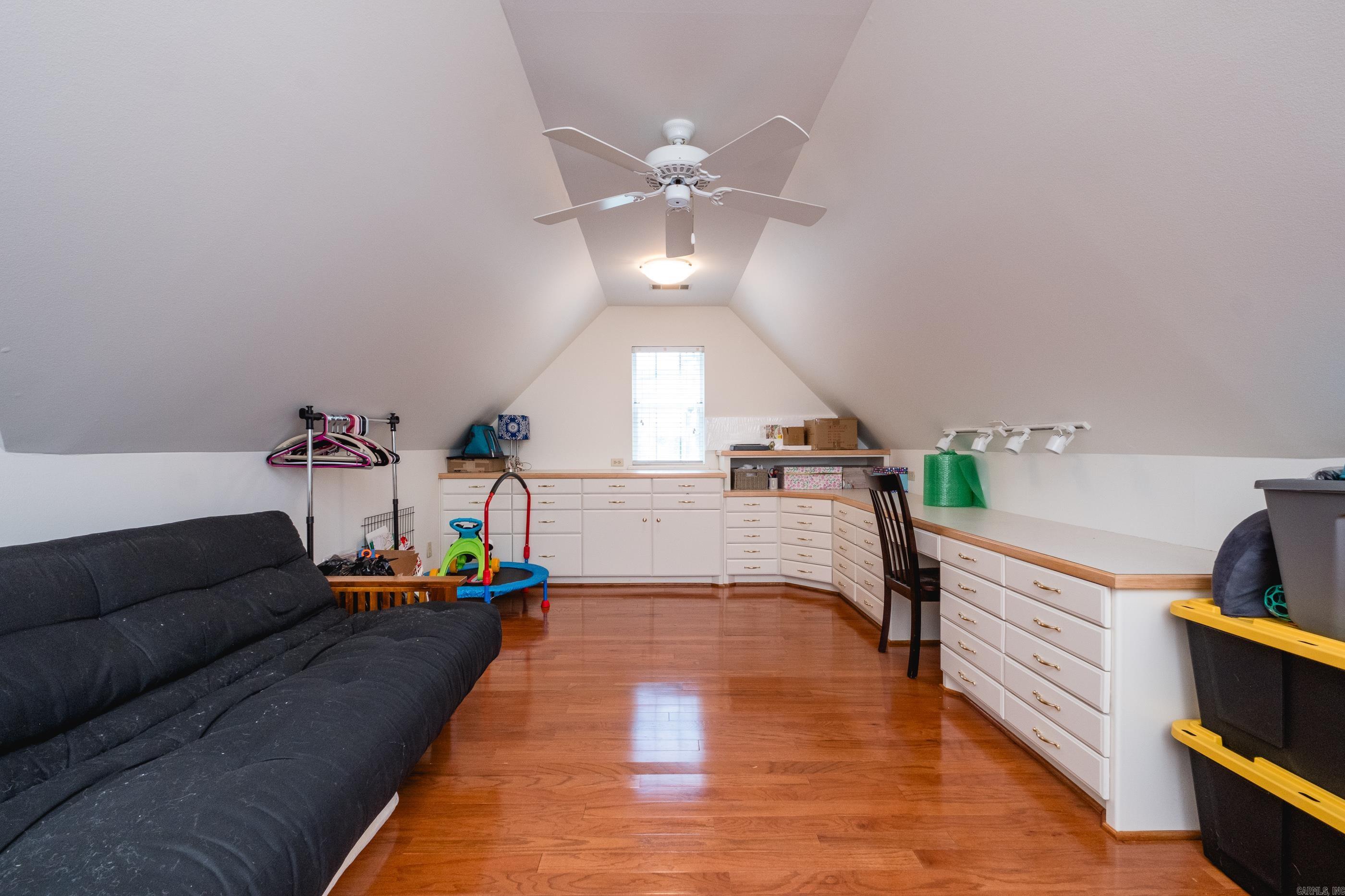 7 Aberdeen  Little Rock, AR