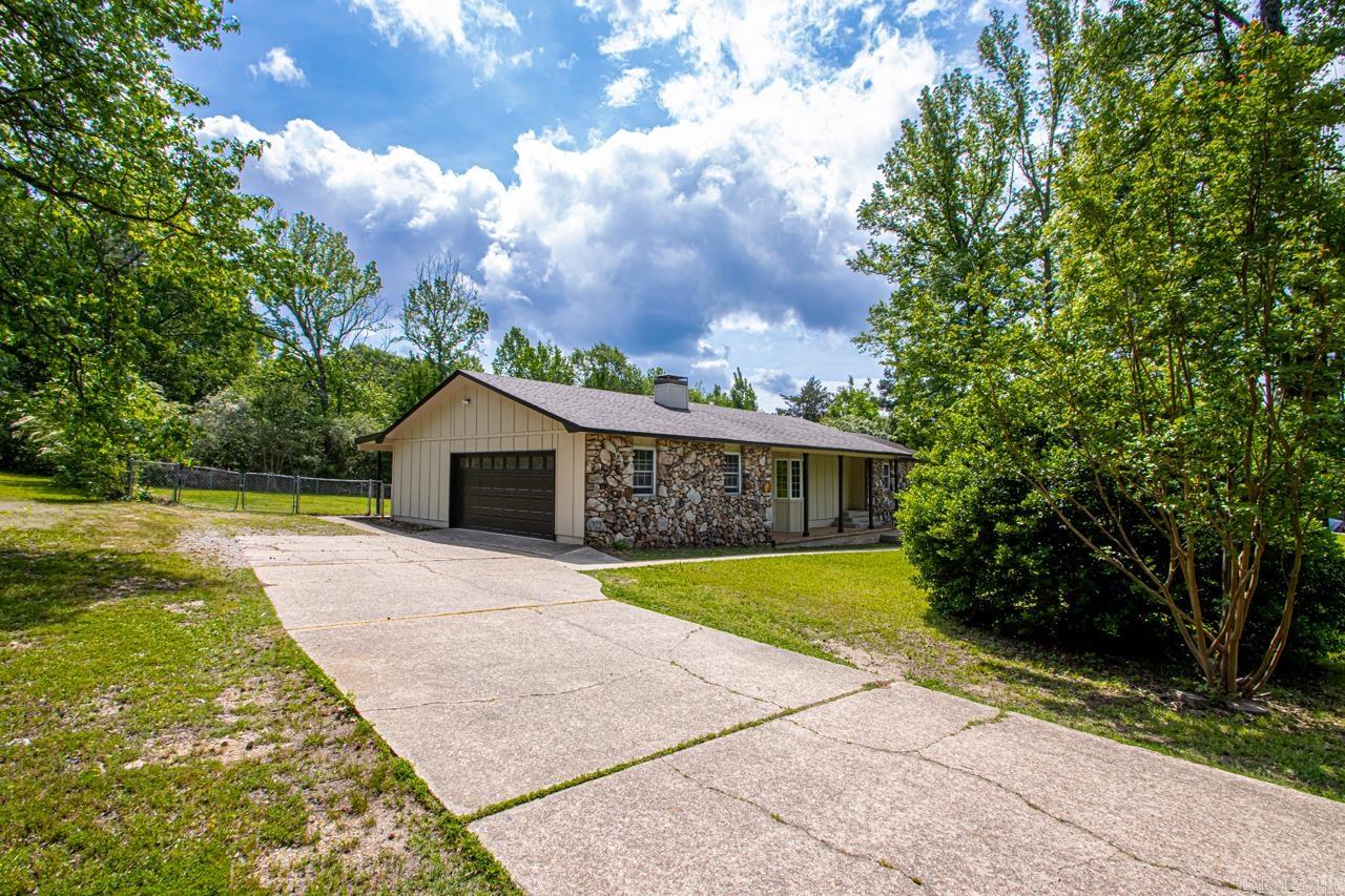5710 Oakbrook Road  Alexander, AR