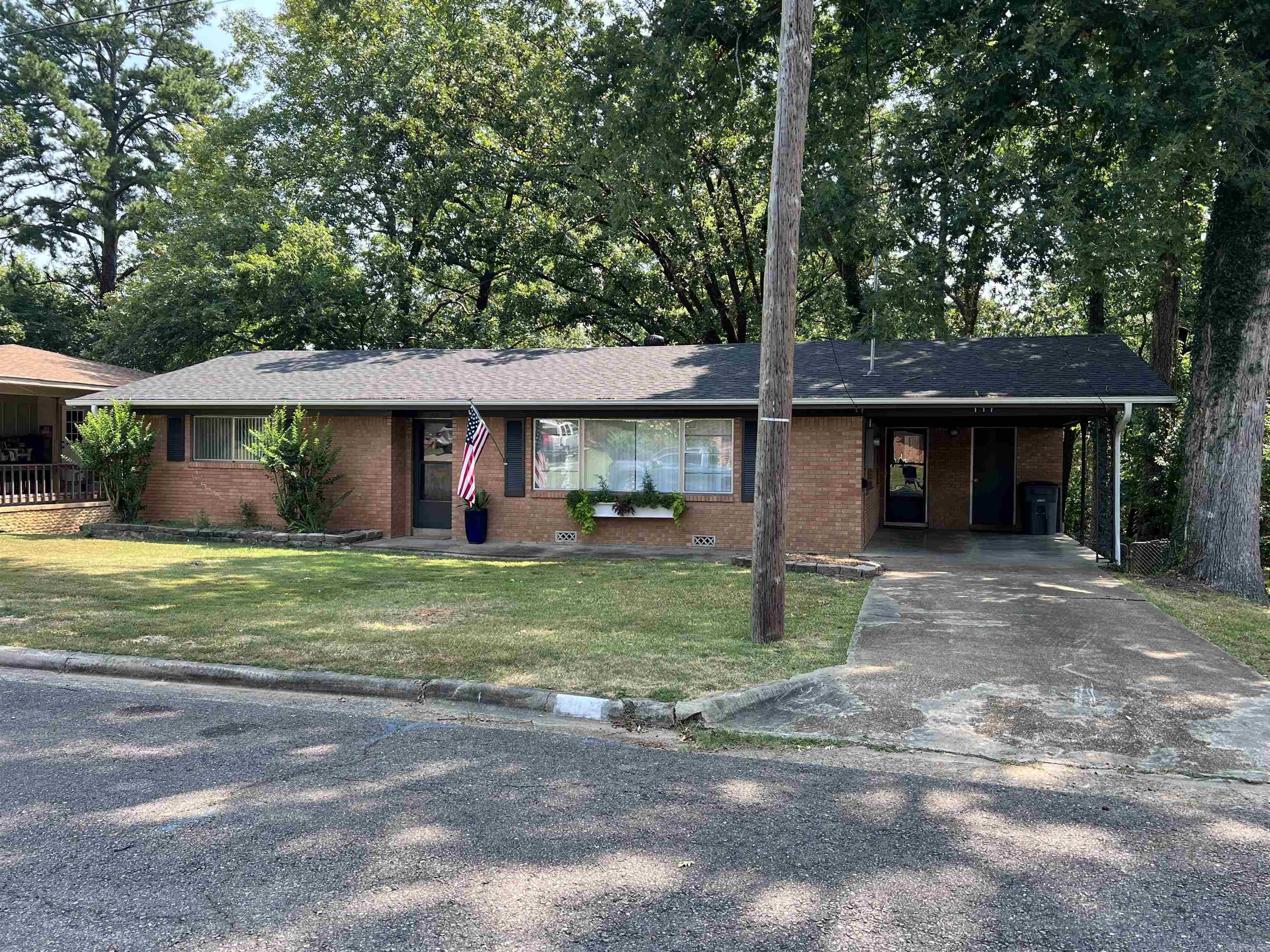 111 Sunset  Hot Springs, AR