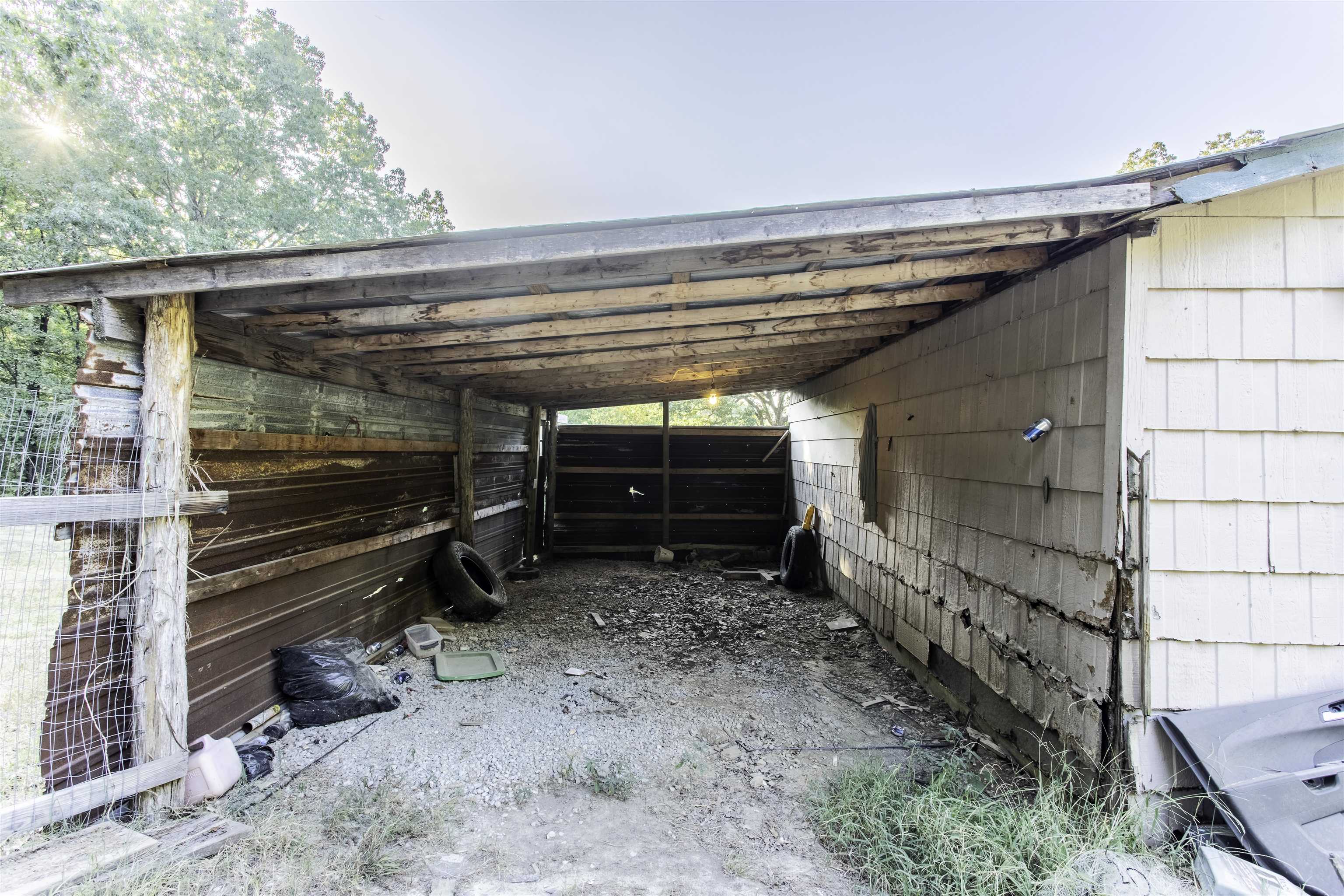 1 Lawrence 244  Powhatan, AR