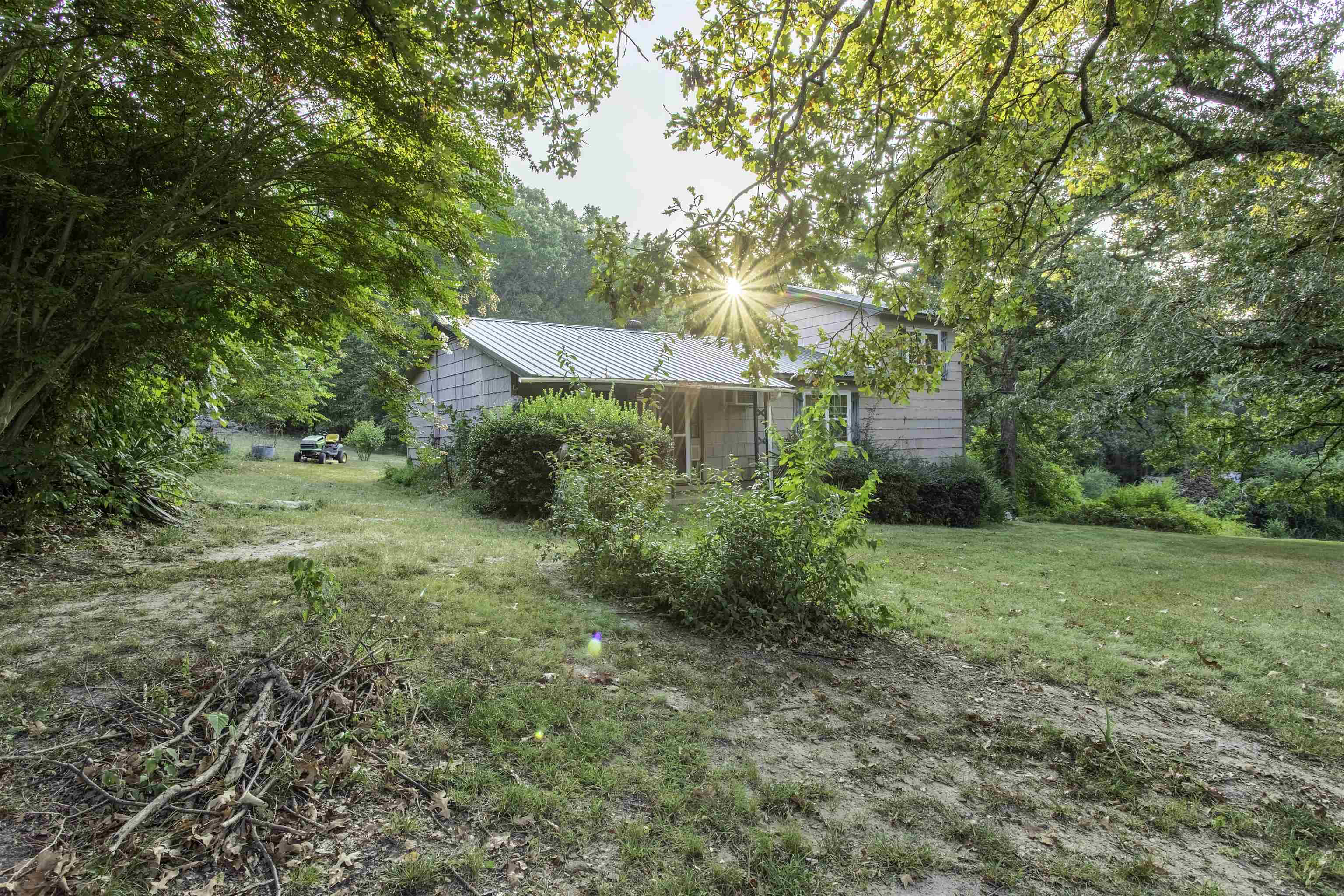 1 Lawrence 244  Powhatan, AR