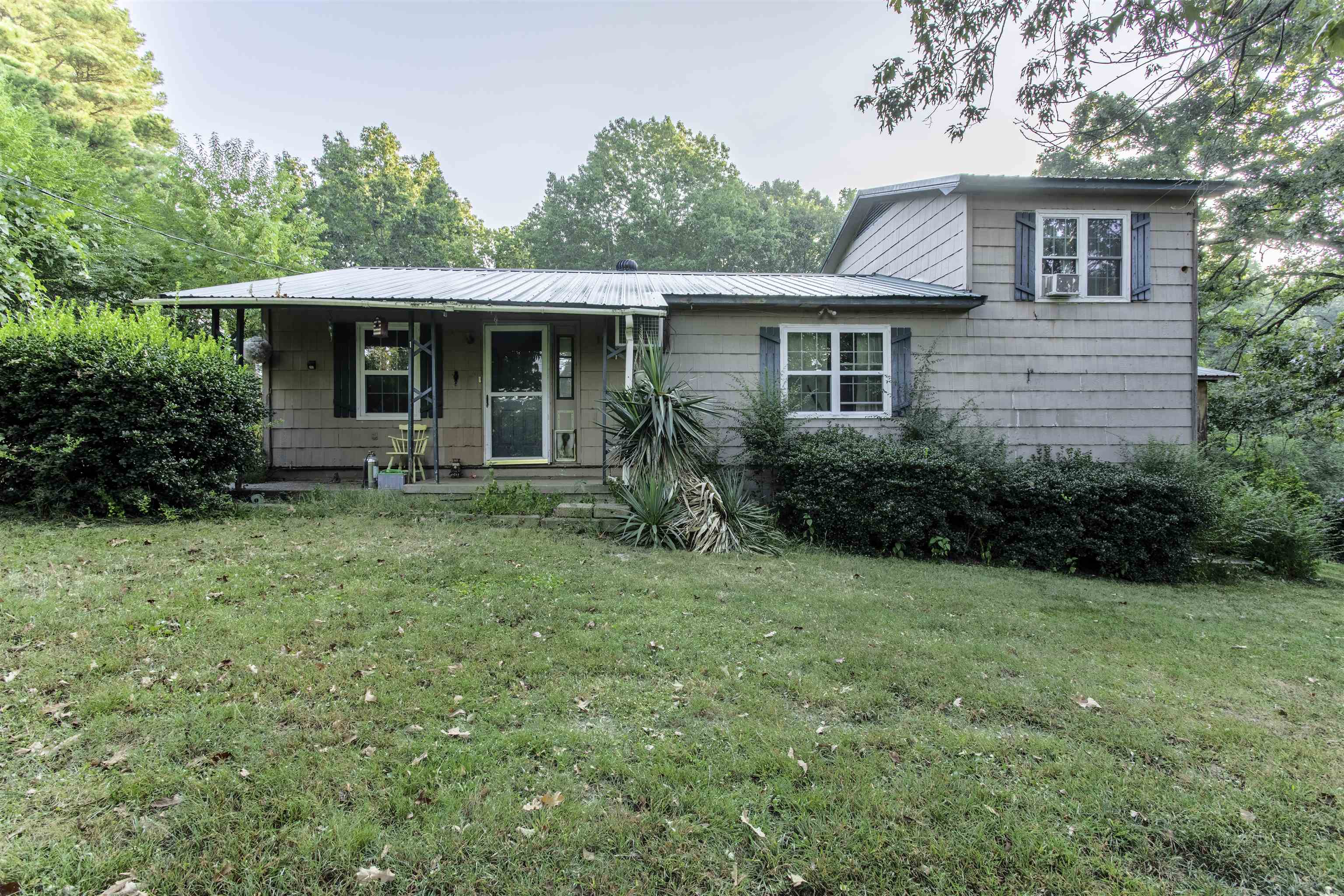 1 Lawrence 244  Powhatan, AR