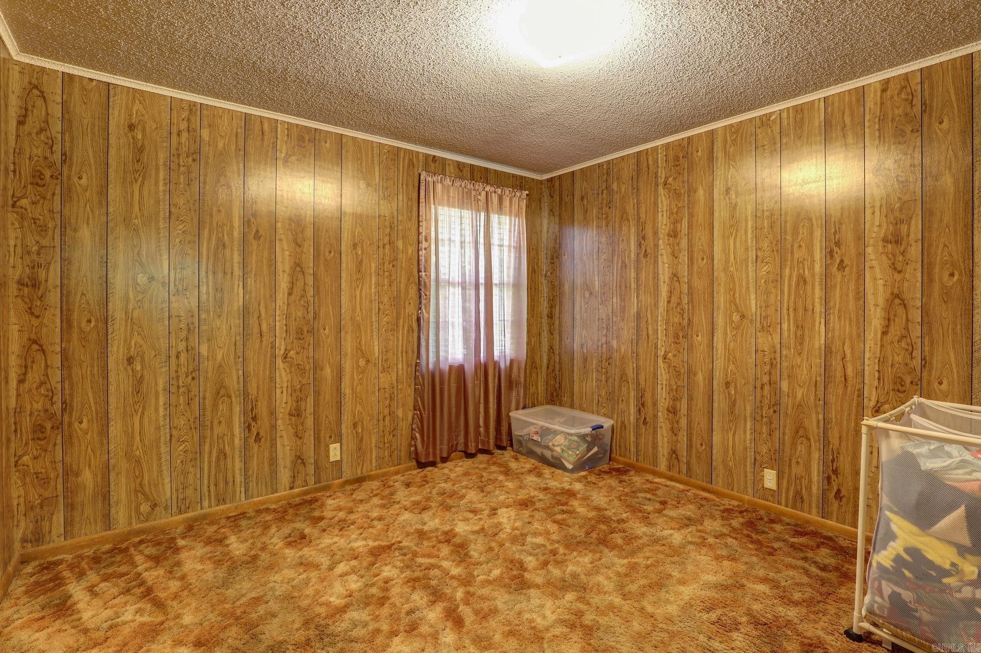 85 County Road 3668  Queen City, TX