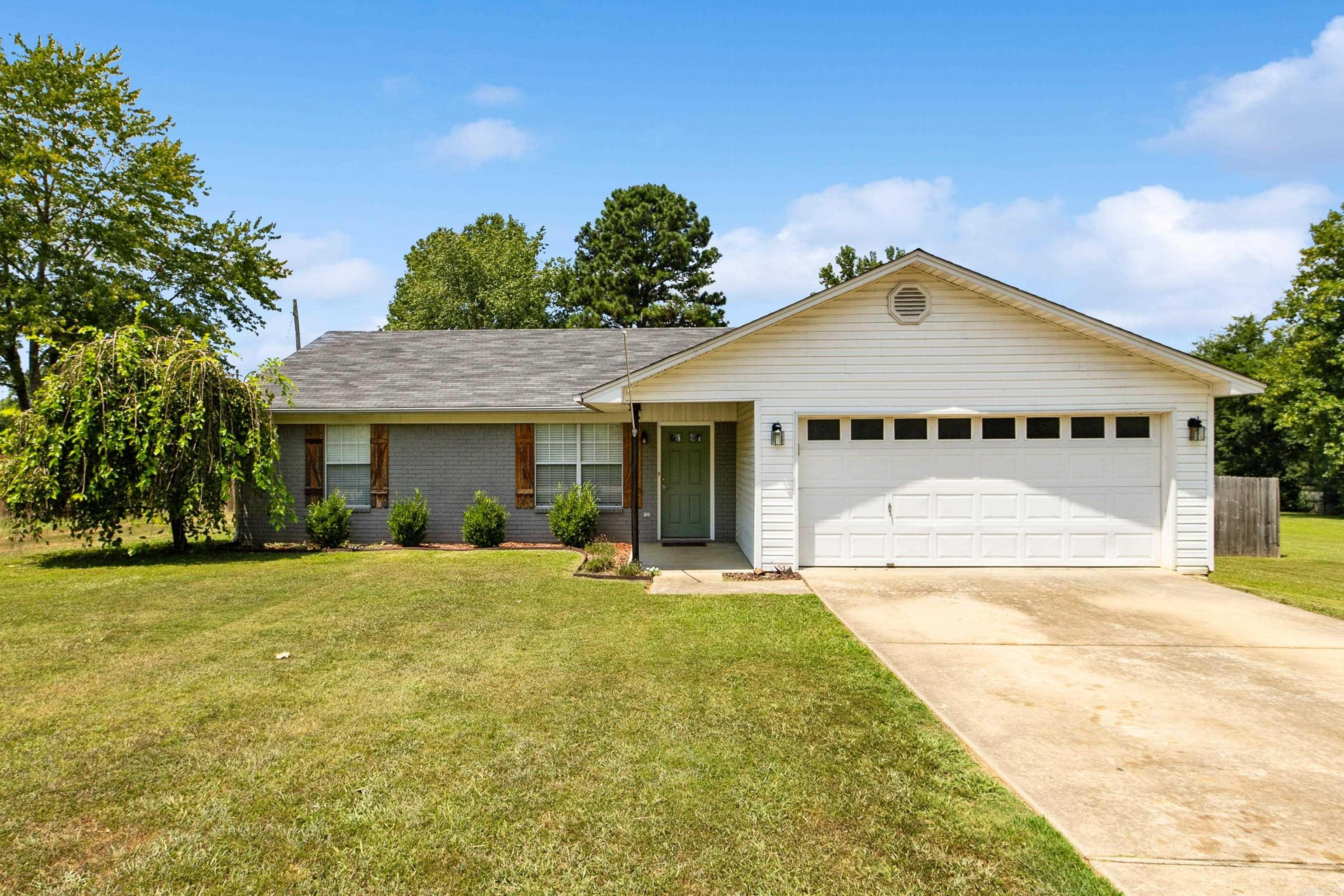 3419 Pawnee Village  Benton, AR