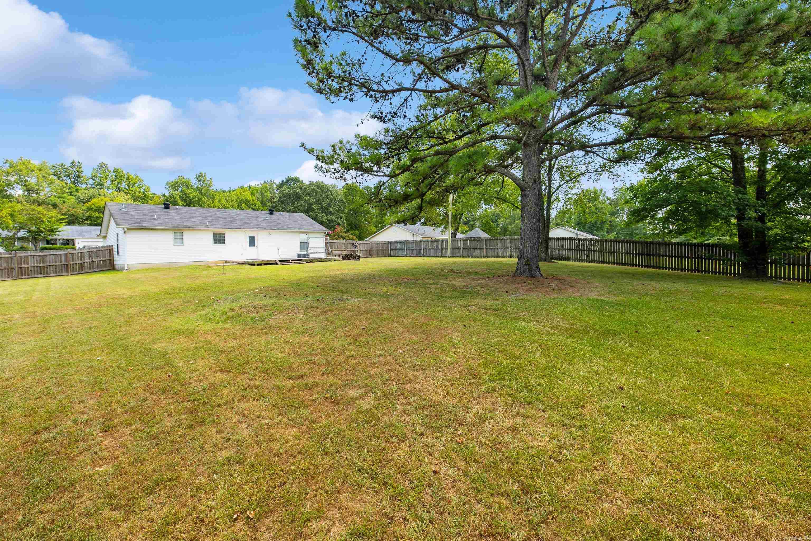 3419 Pawnee Village  Benton, AR