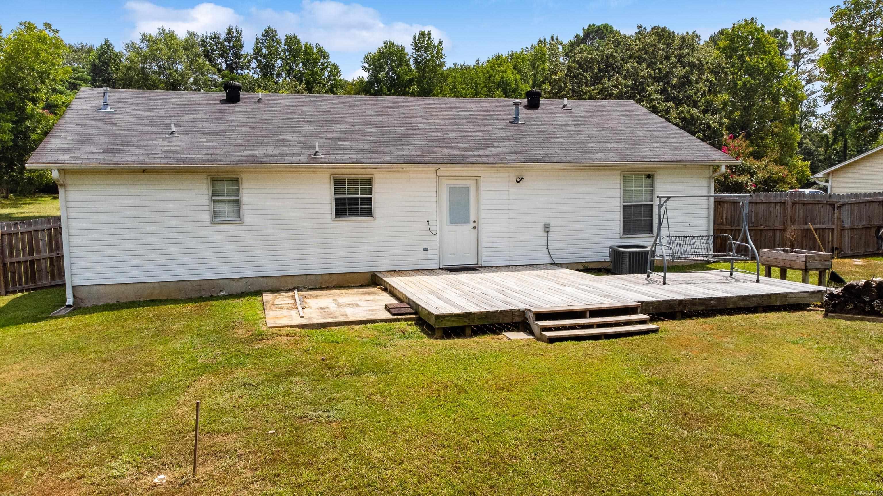 3419 Pawnee Village  Benton, AR
