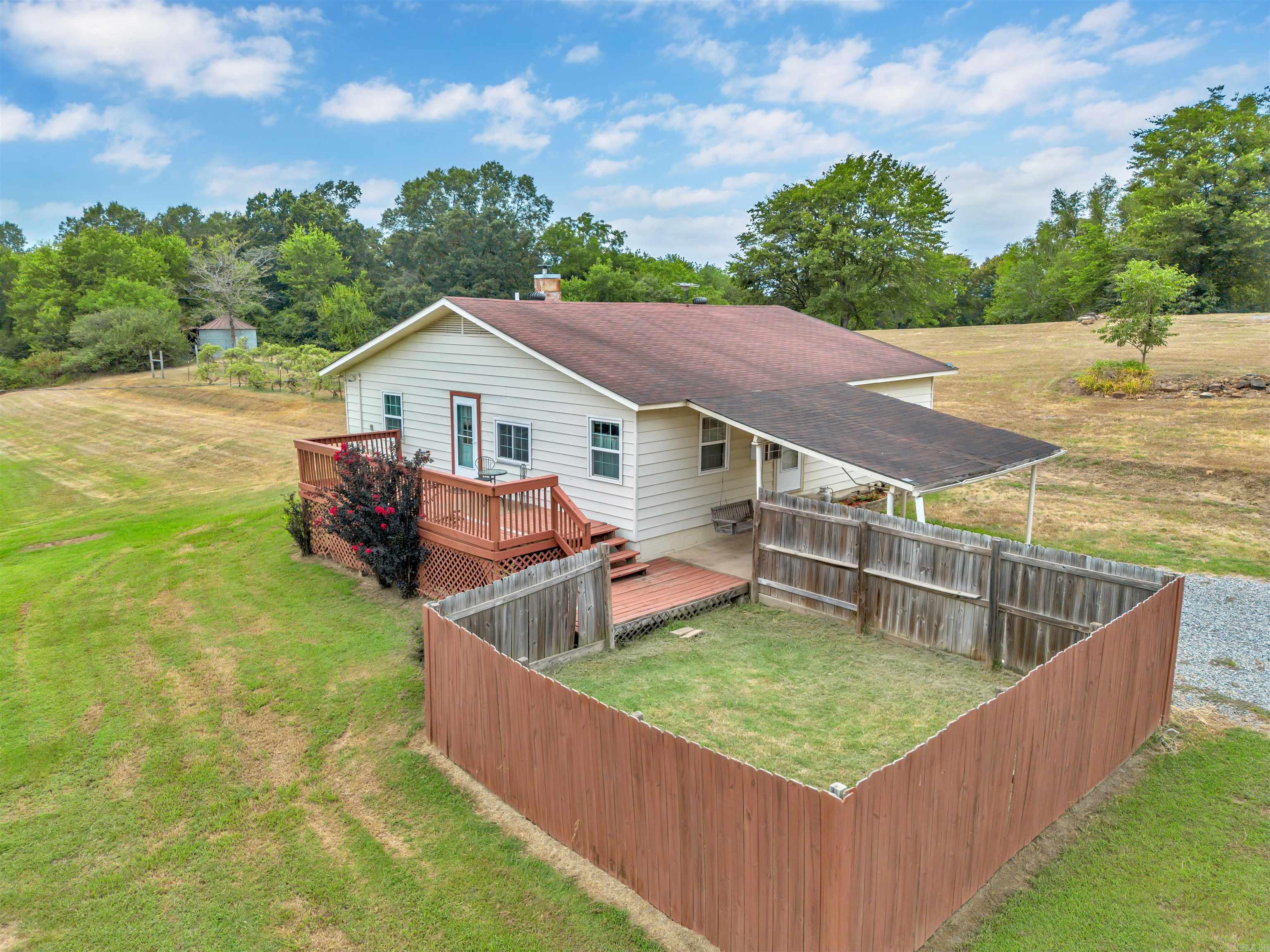 99 Sandtown  Morrilton, AR