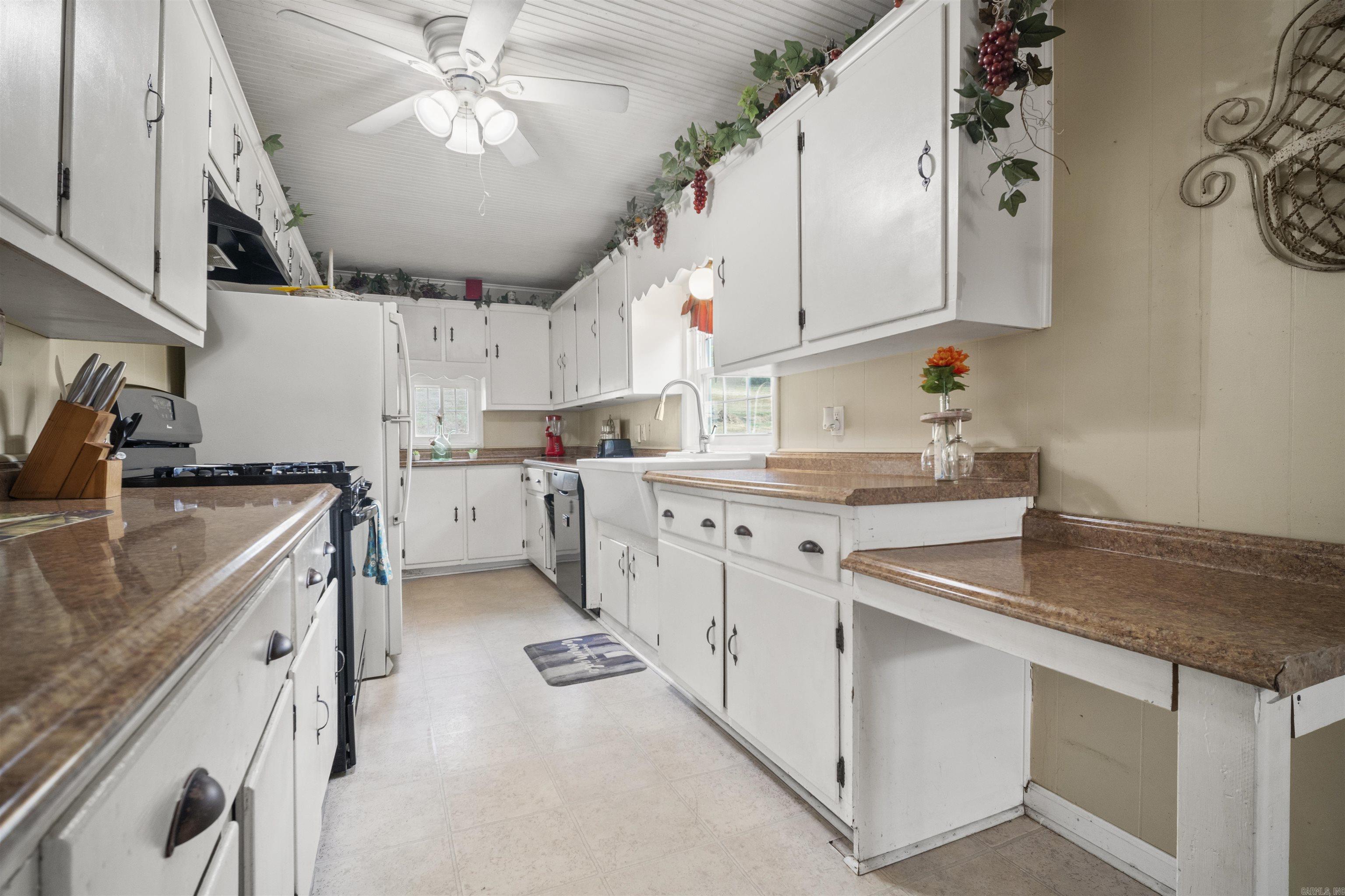99 Sandtown  Morrilton, AR
