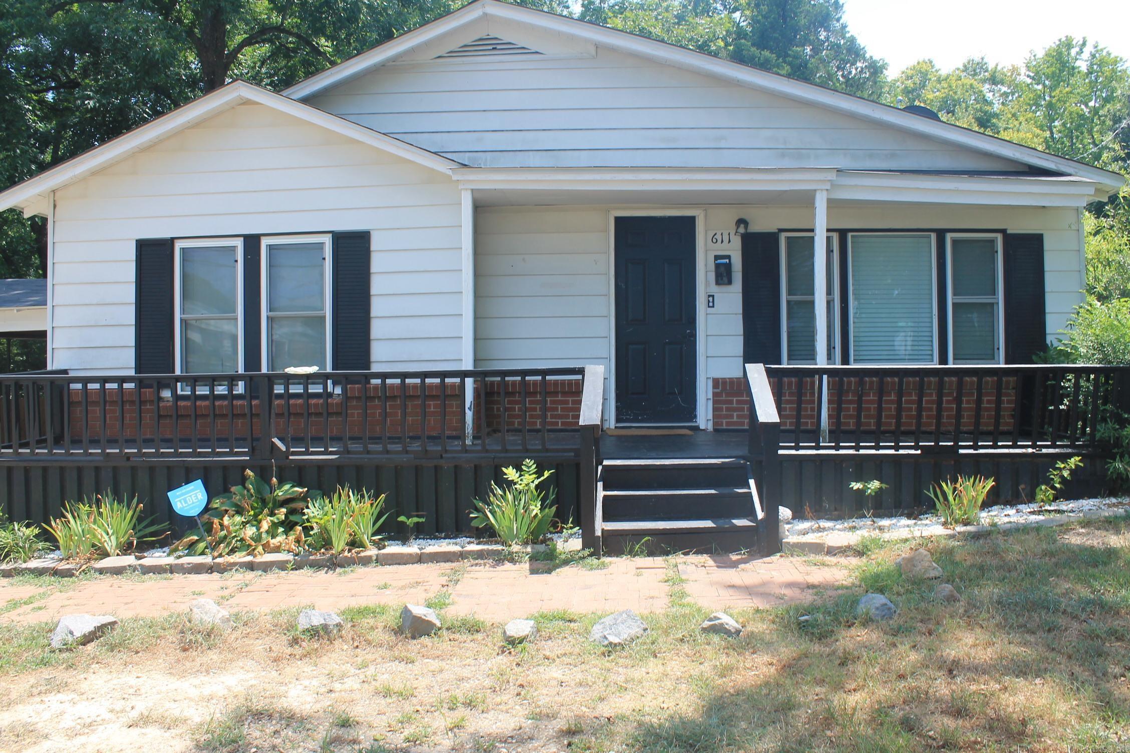 611 W Church  Sheridan, AR