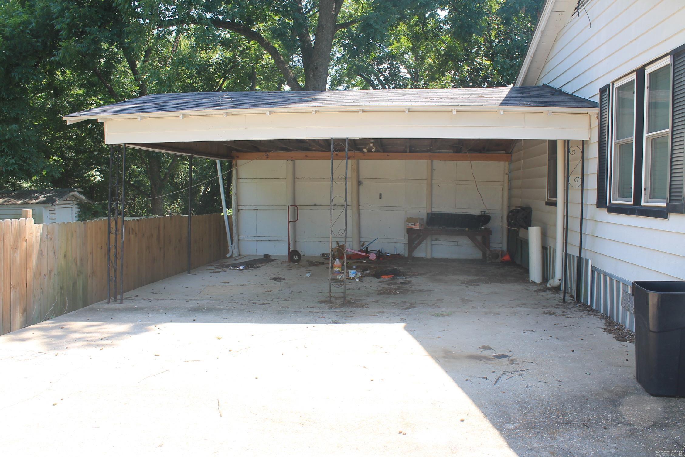 611 W Church  Sheridan, AR