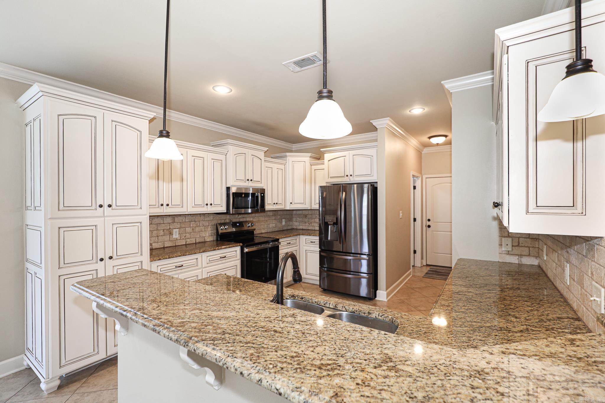 4006 Edgewater  Benton, AR