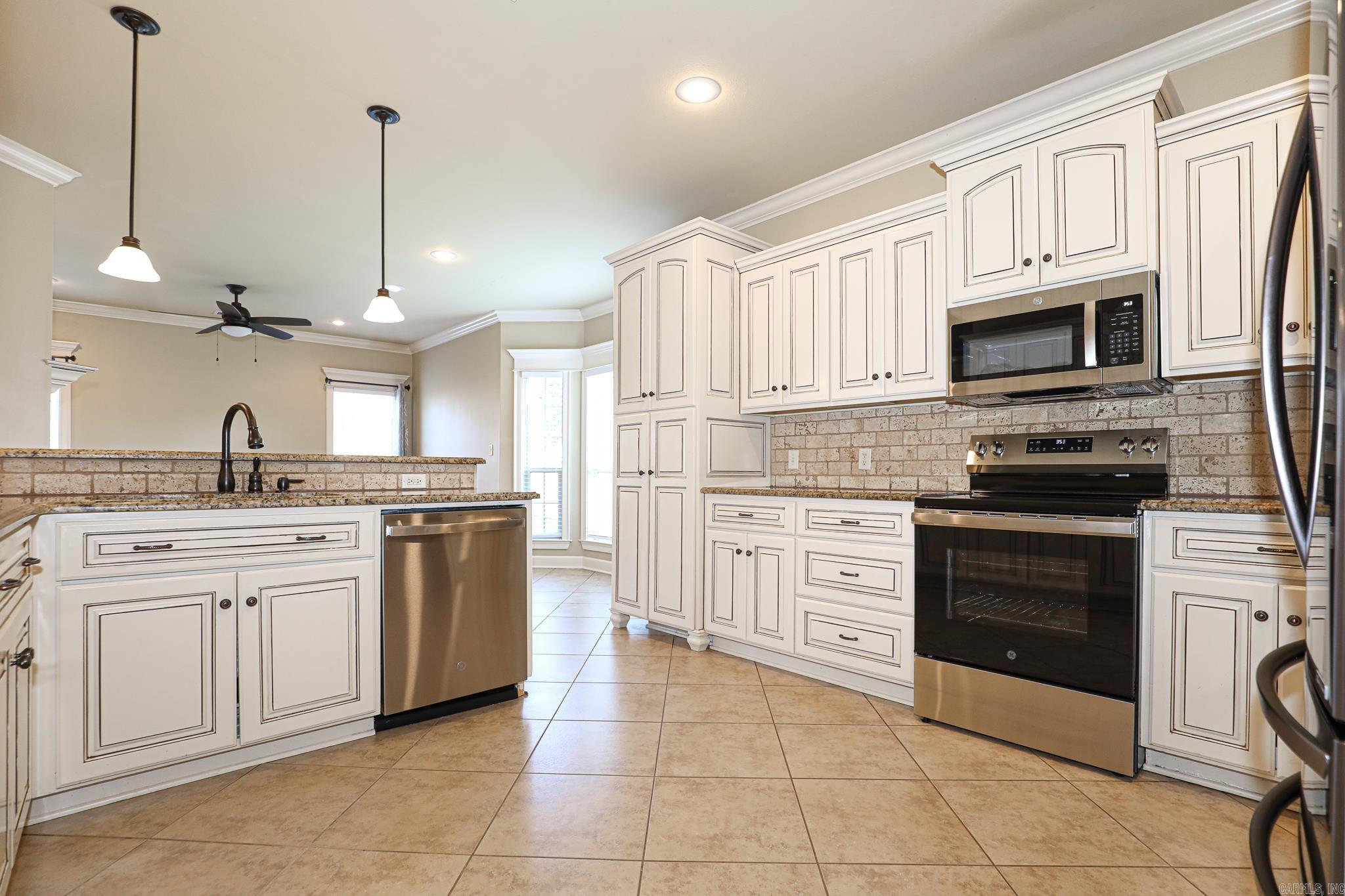 4006 Edgewater  Benton, AR