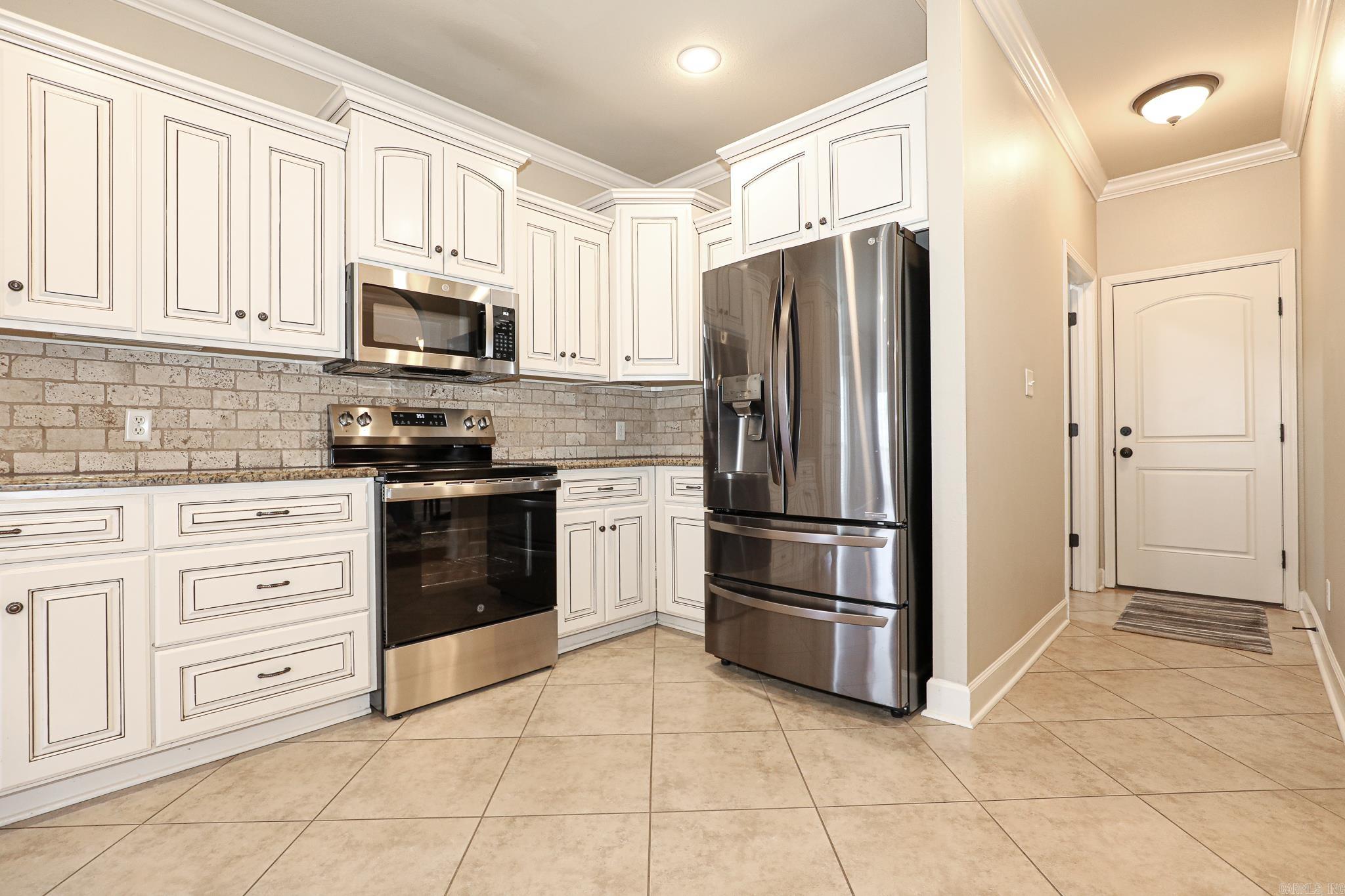 4006 Edgewater  Benton, AR