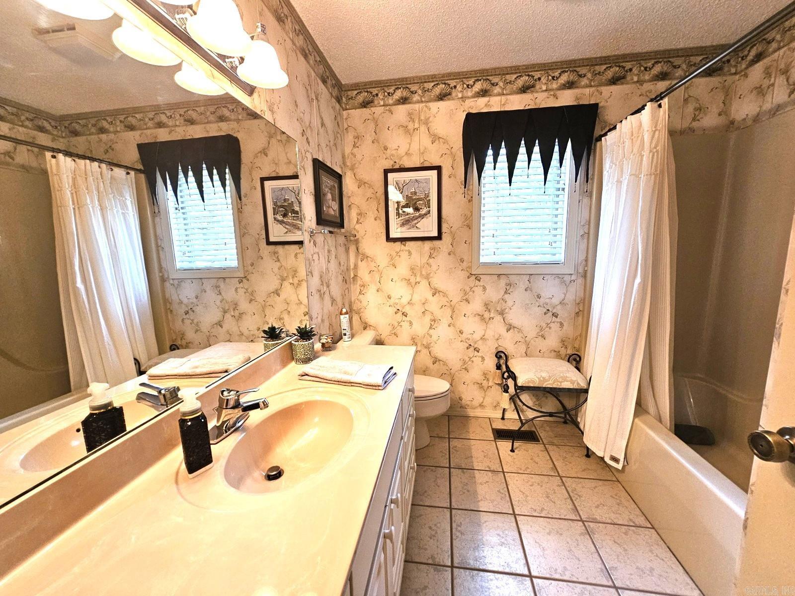 19 Coronado Circle  Hot Springs Village, AR