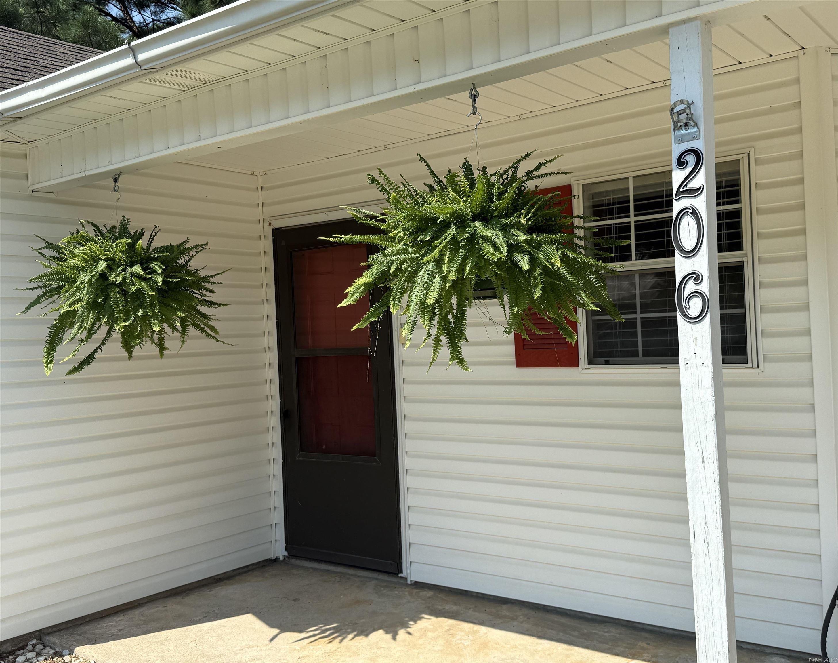 206 N 18 1/2 Ave  Paragould, AR