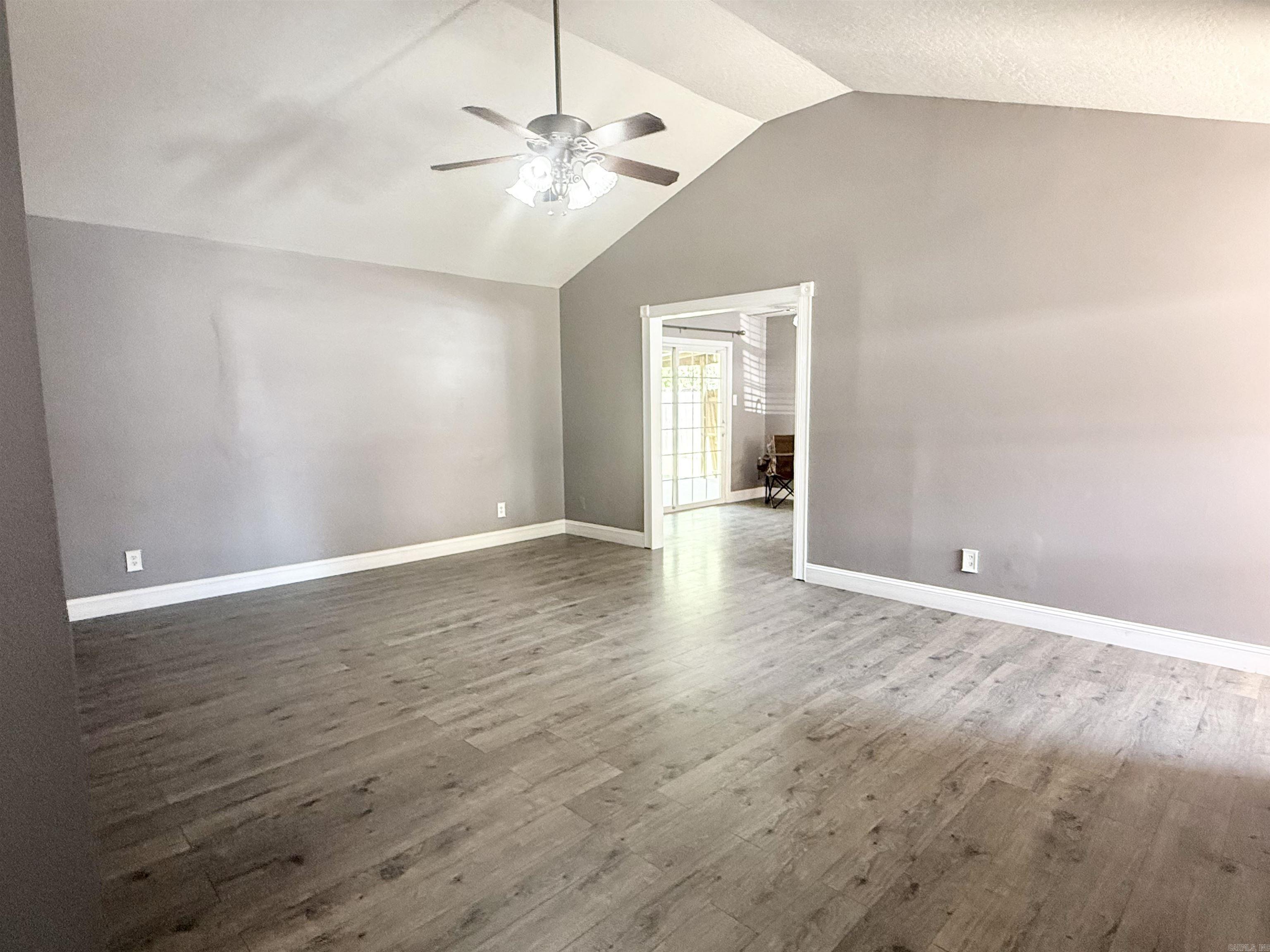 206 N 18 1/2 Ave  Paragould, AR