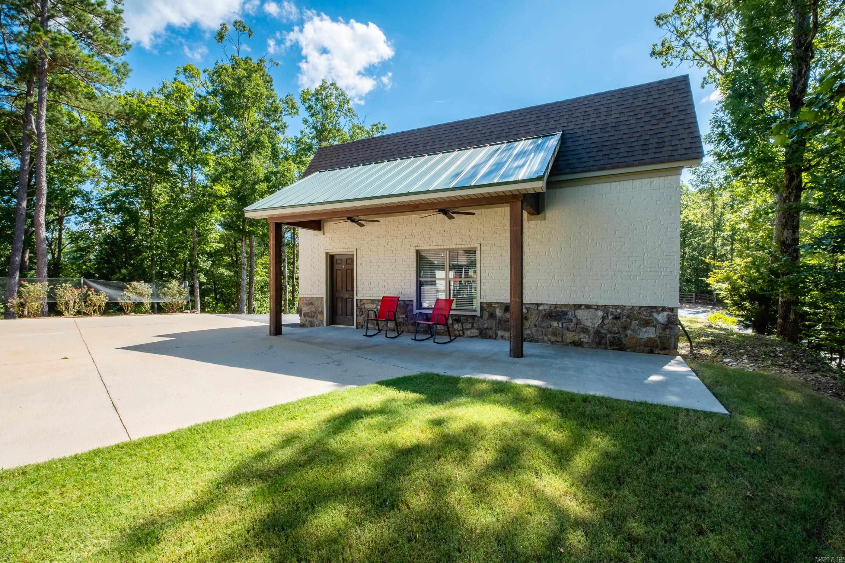 8210 Matthews  Roland, AR