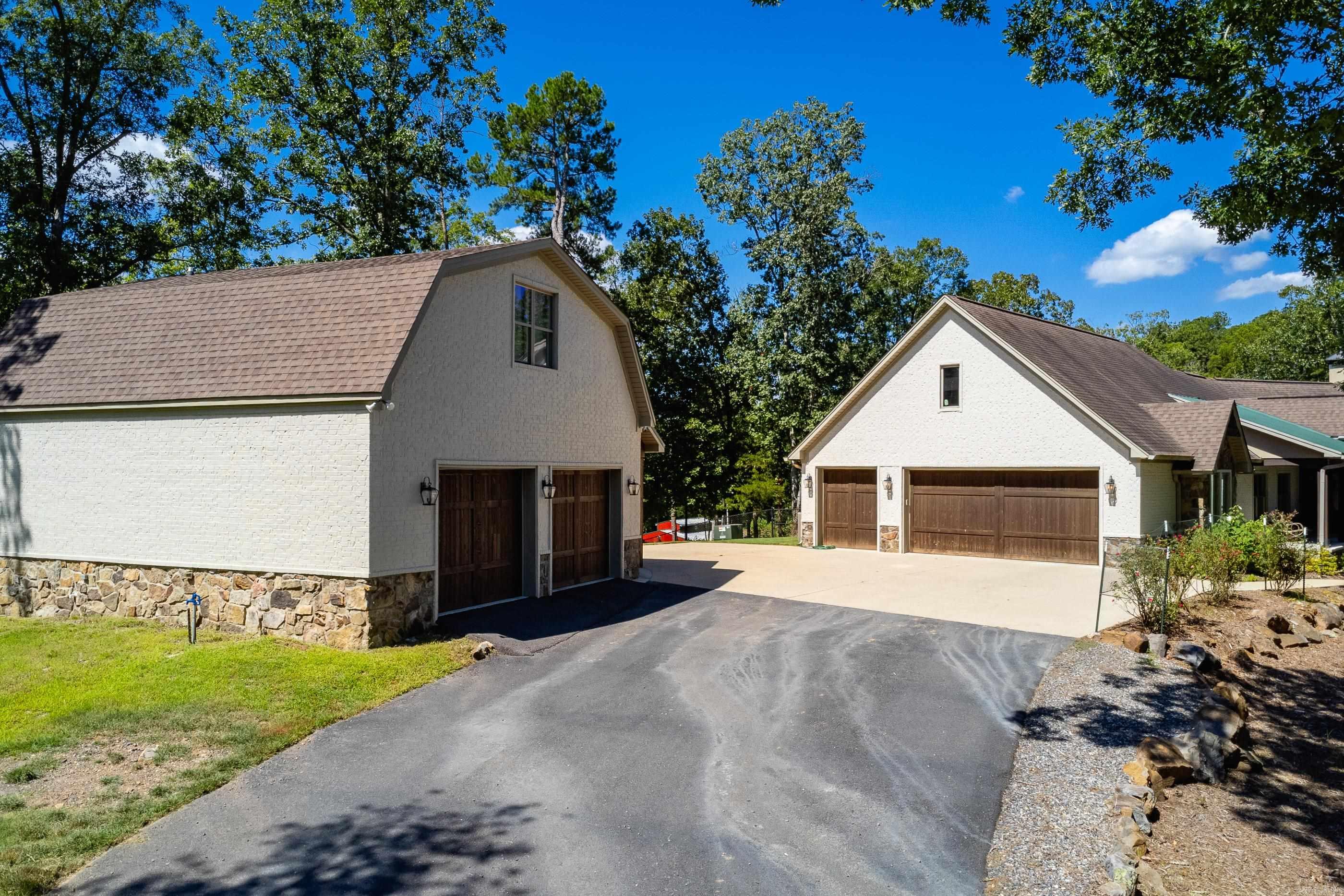 8210 Matthews  Roland, AR