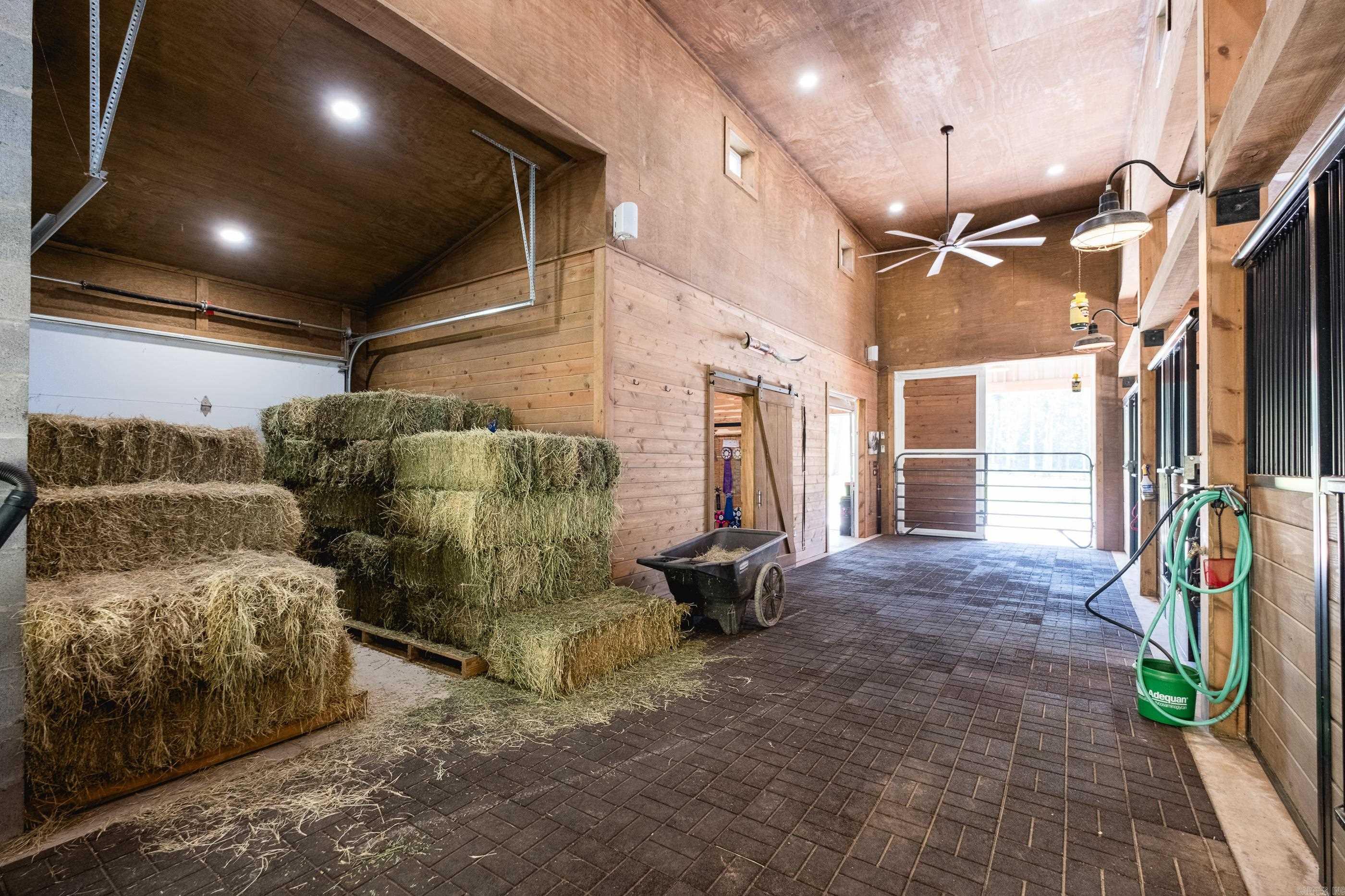 8210 Matthews  Roland, AR